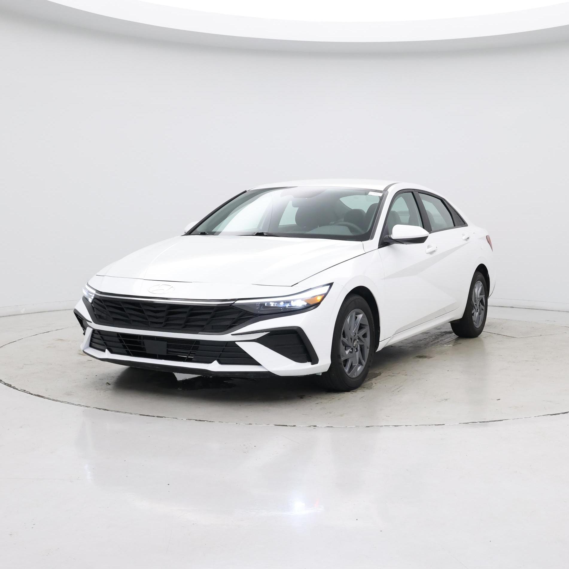 Thumbnail: 2024 Hyundai Elantra - 4