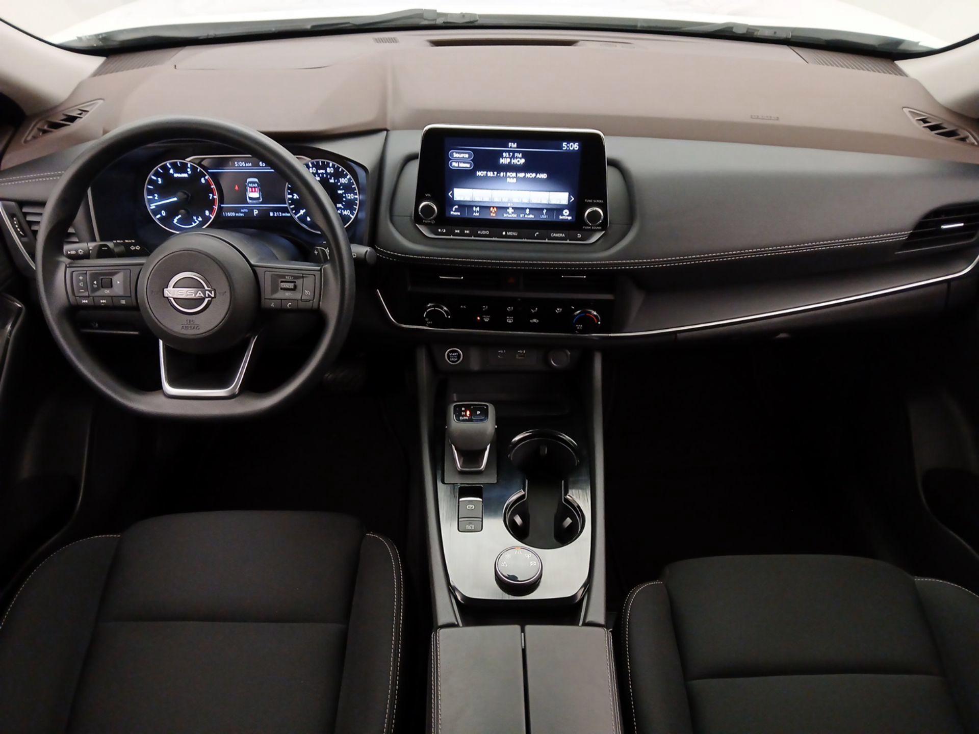 Thumbnail: 2023 Nissan Rogue - 9