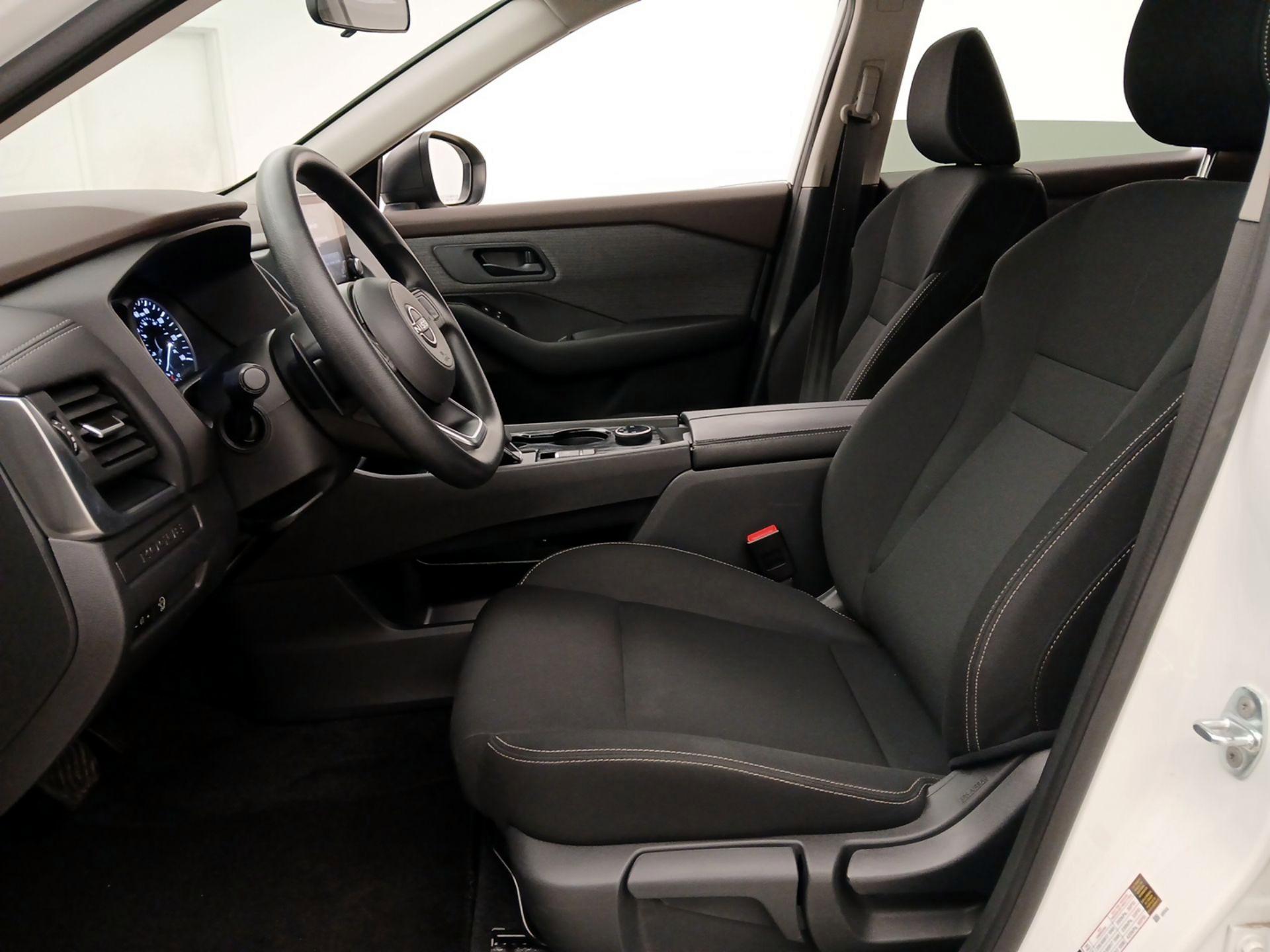 Thumbnail: 2023 Nissan Rogue - 11