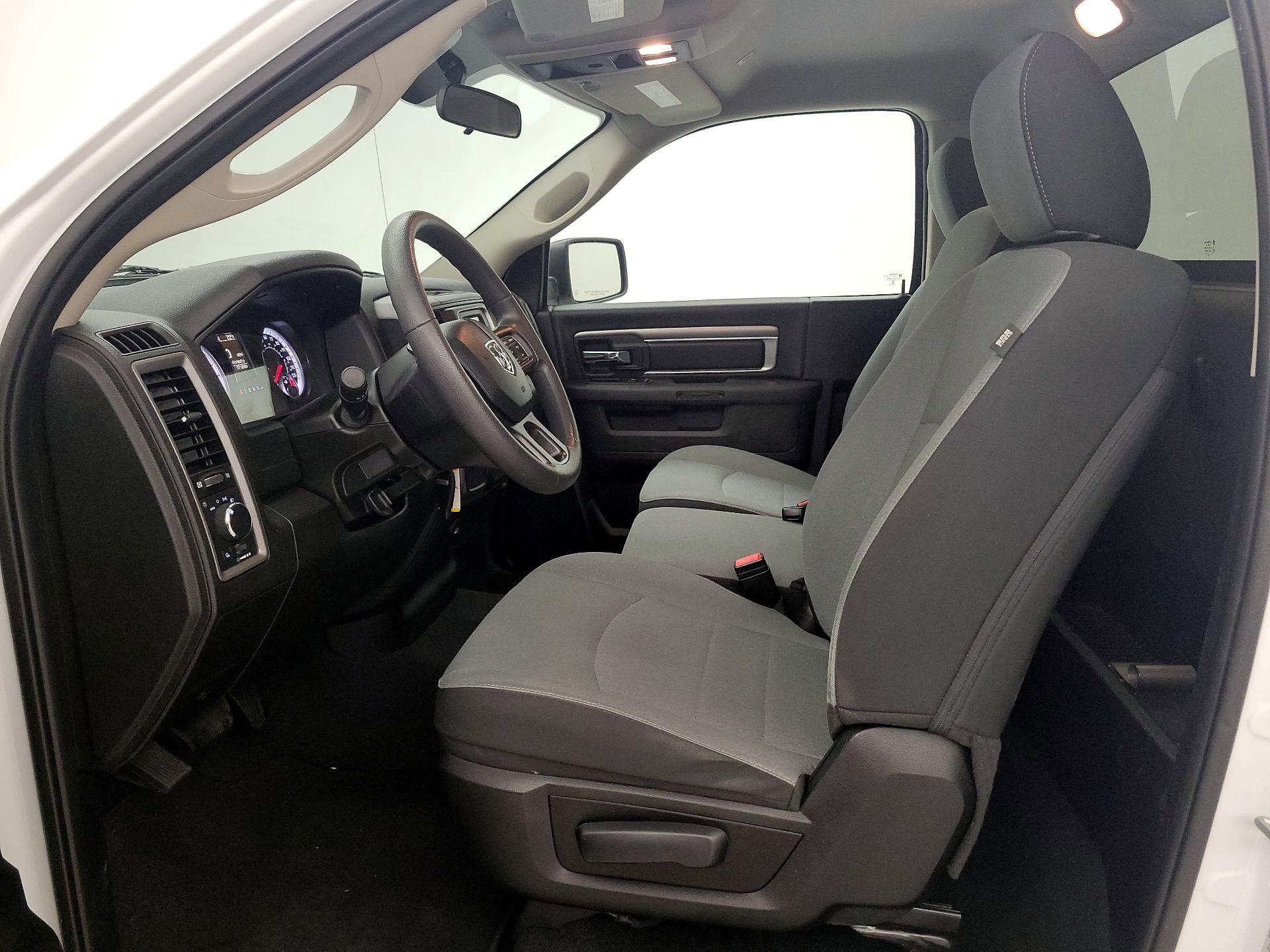 Thumbnail: 2022 RAM 1500 Classic - 11