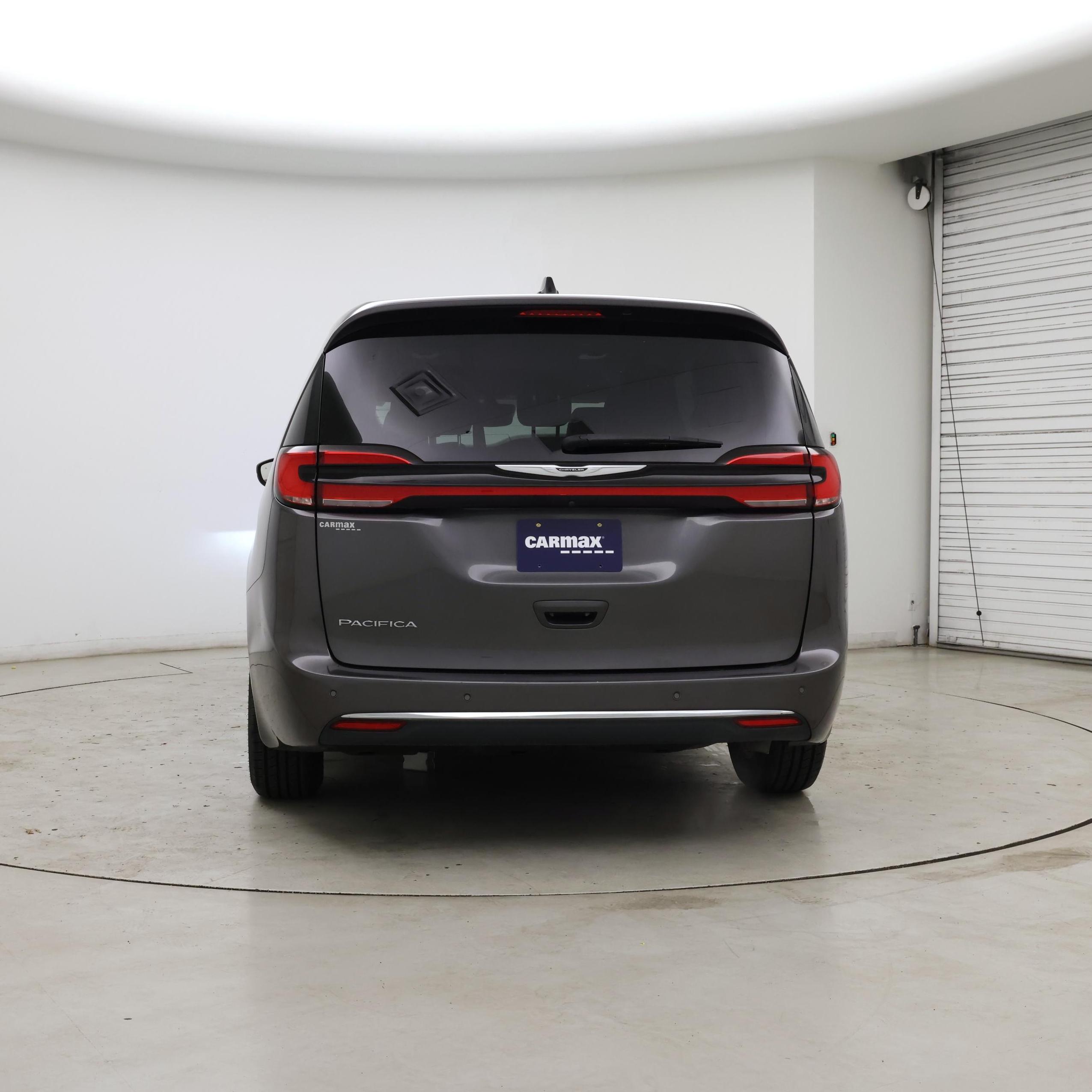 Thumbnail: 2023 Chrysler Pacifica - 6