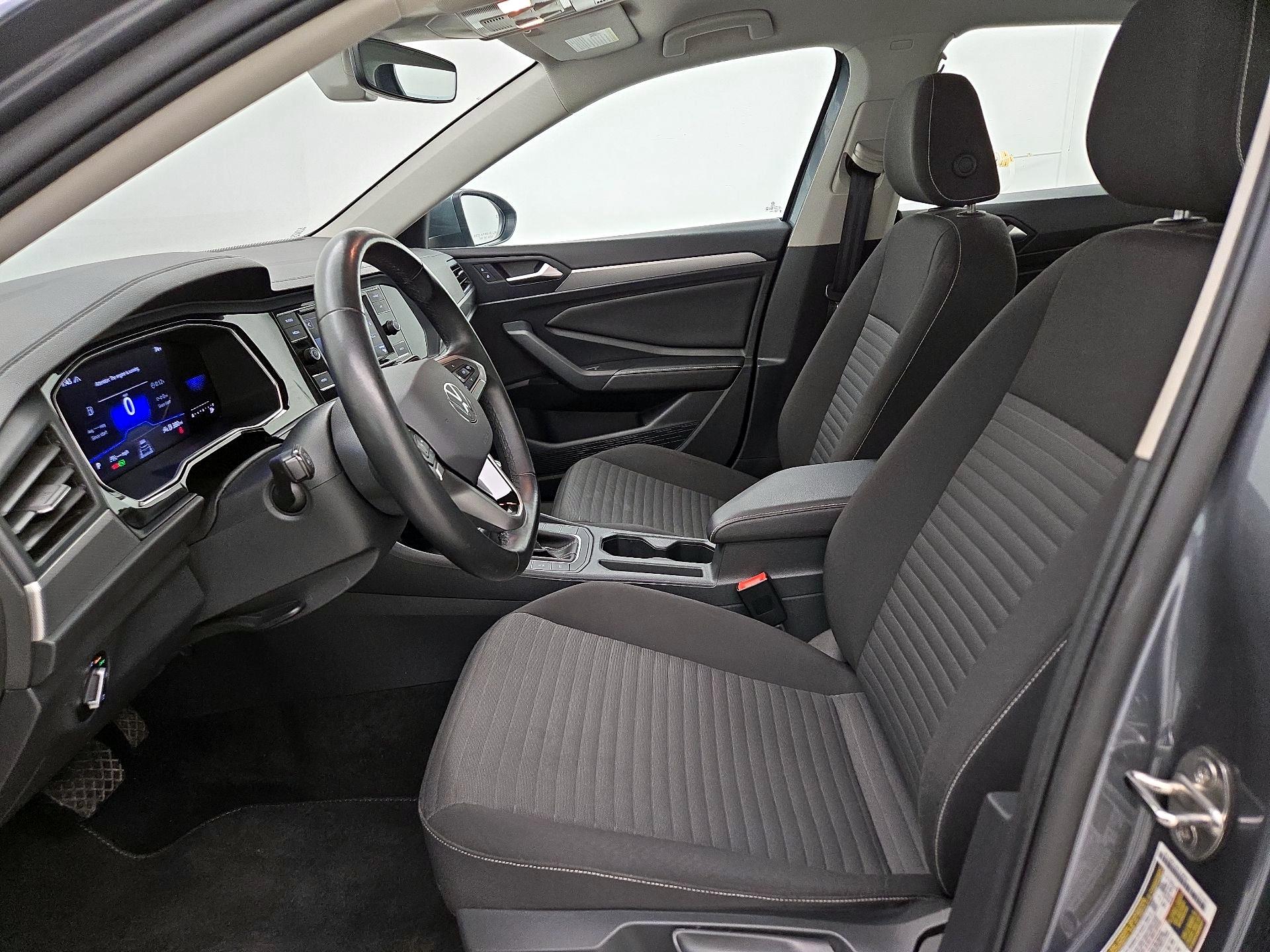 Thumbnail: 2024 Volkswagen Jetta - 11