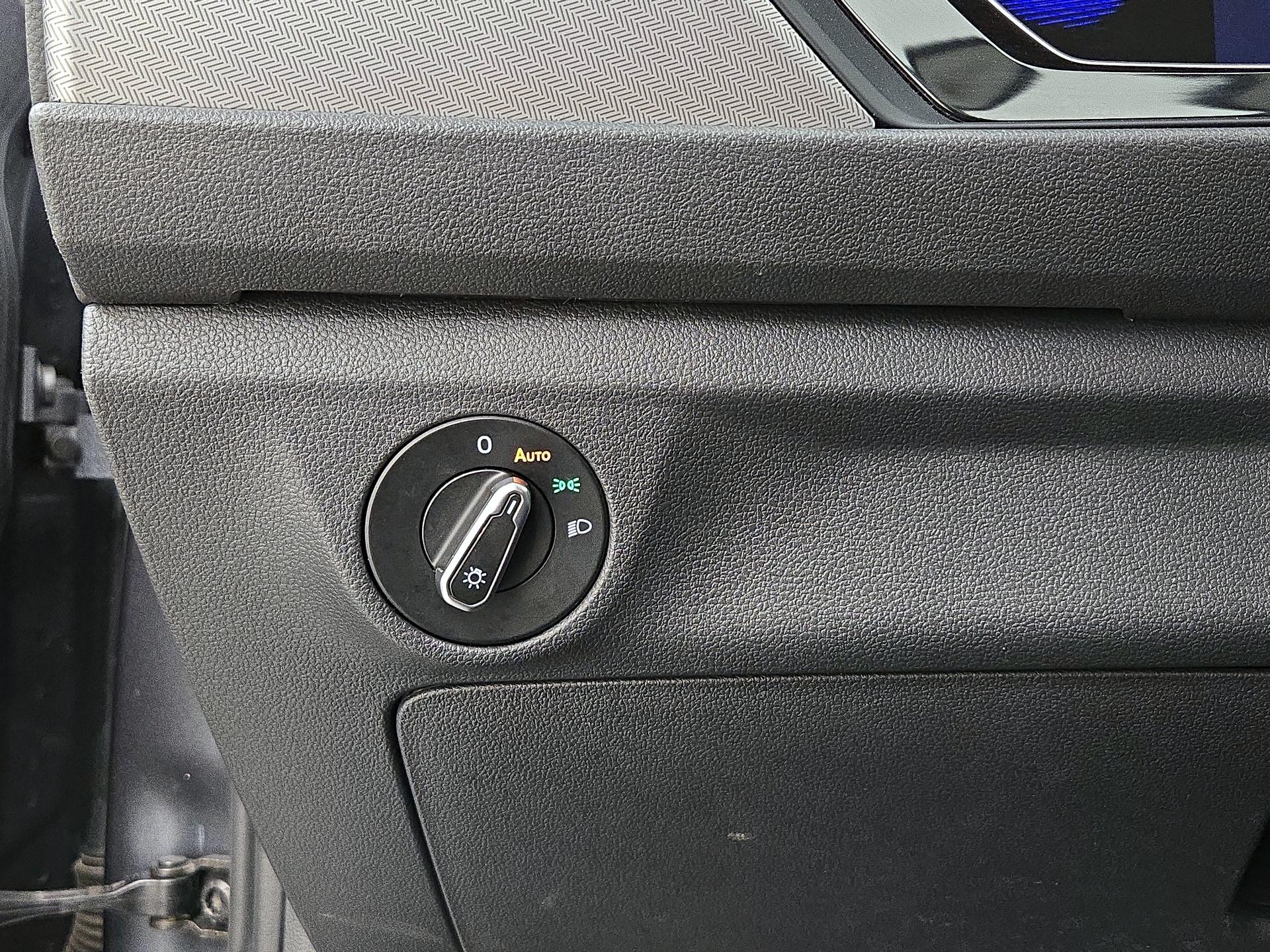 Thumbnail: 2024 Volkswagen Jetta - 13