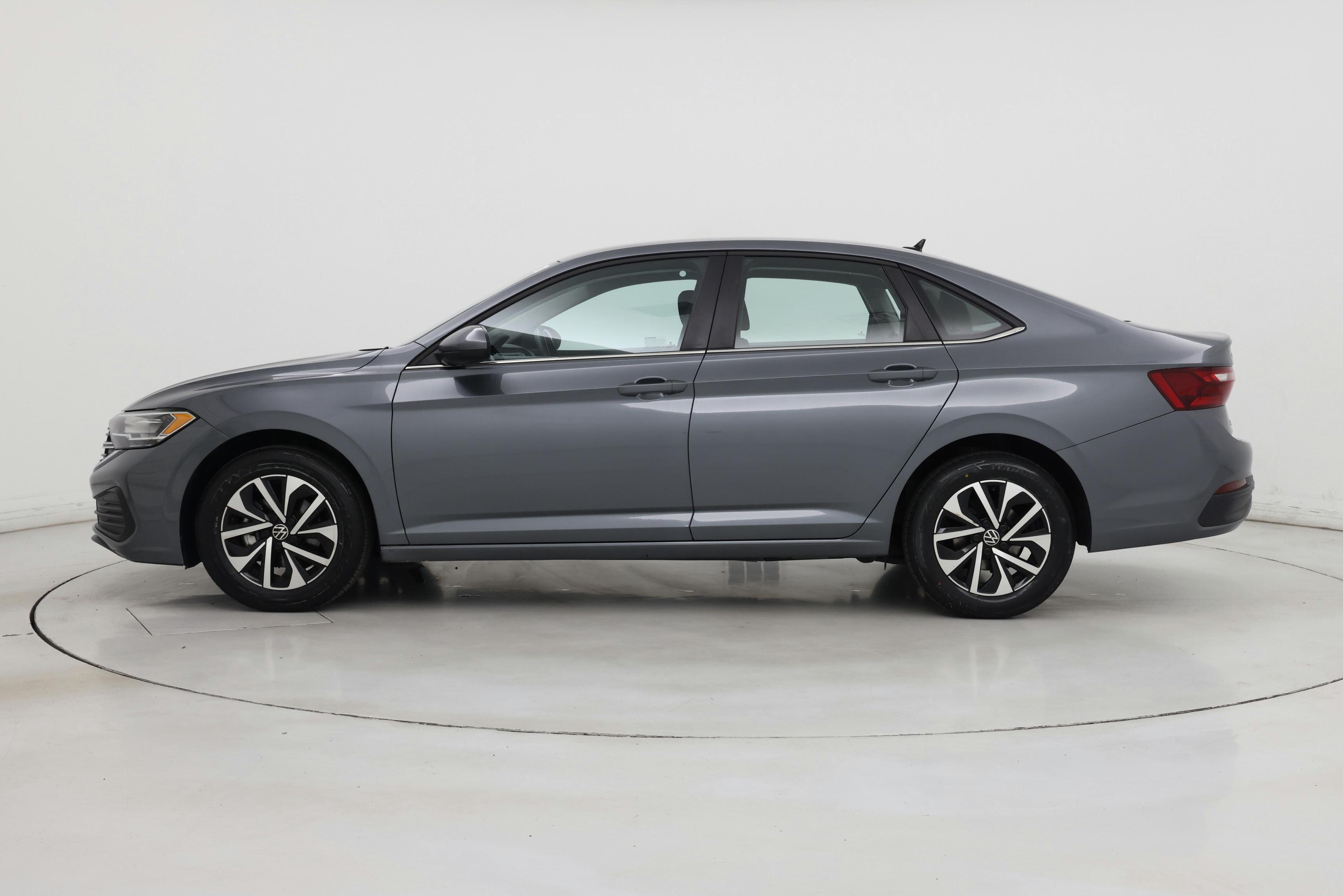 Thumbnail: 2024 Volkswagen Jetta - 3