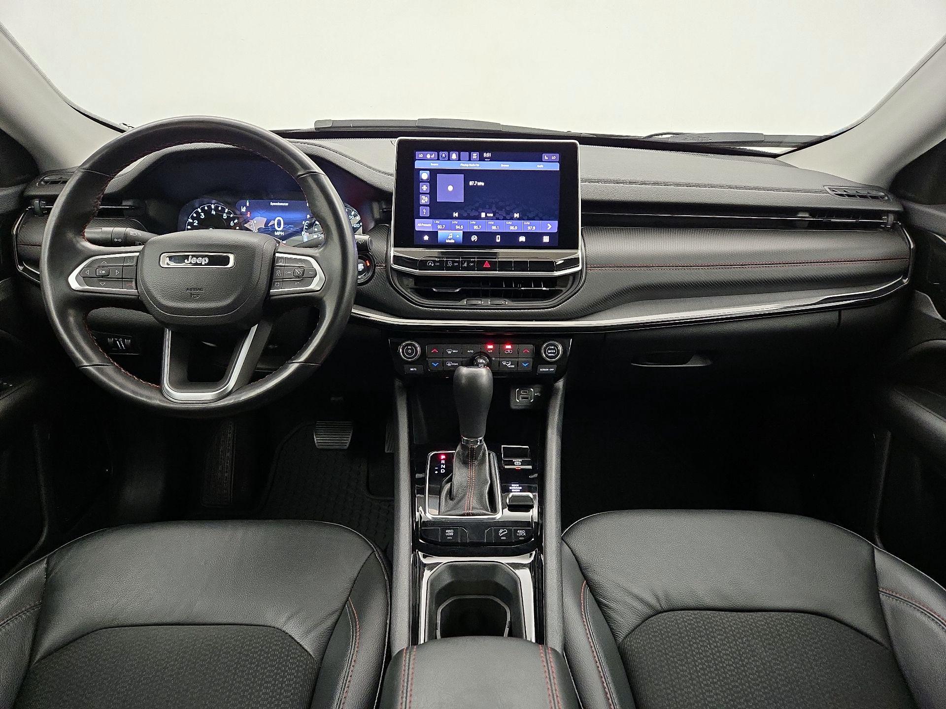 Thumbnail: 2022 Jeep Compass - 9