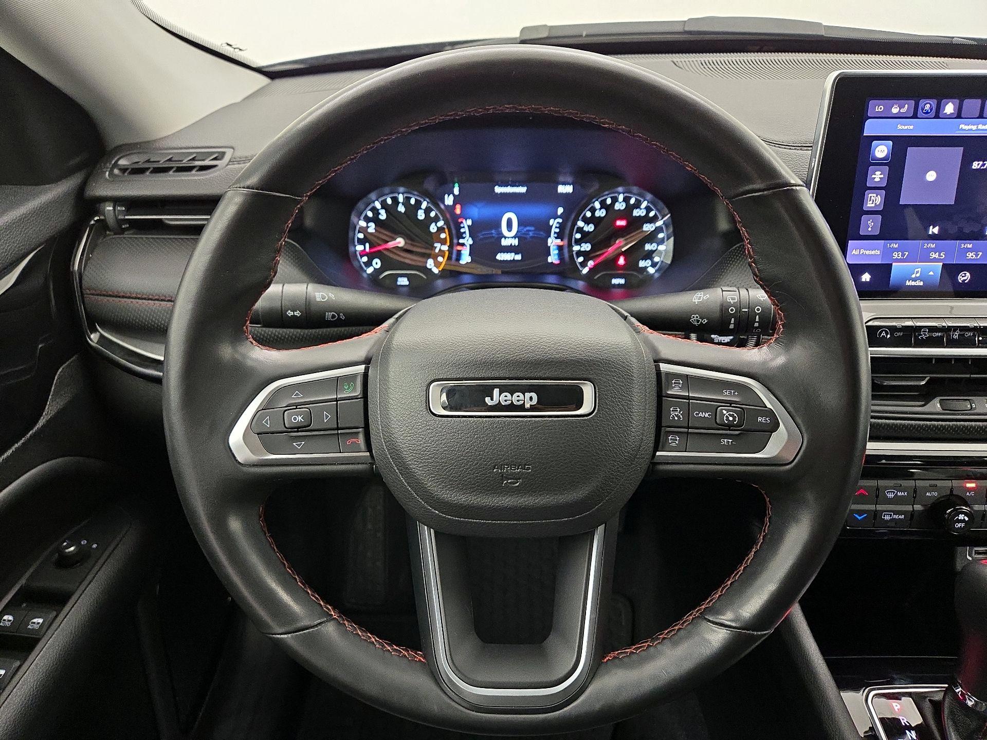 Thumbnail: 2022 Jeep Compass - 10