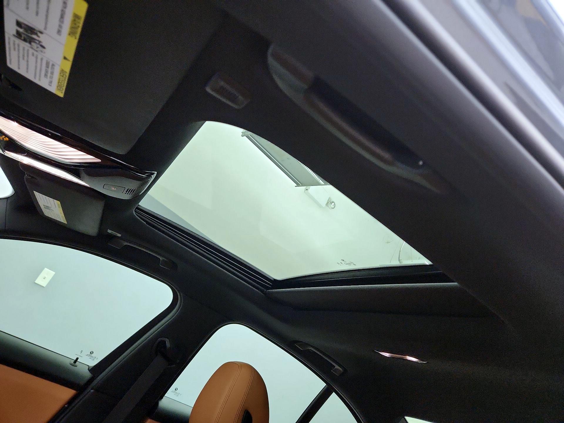 Thumbnail: 2023 BMW 3 Series - 20