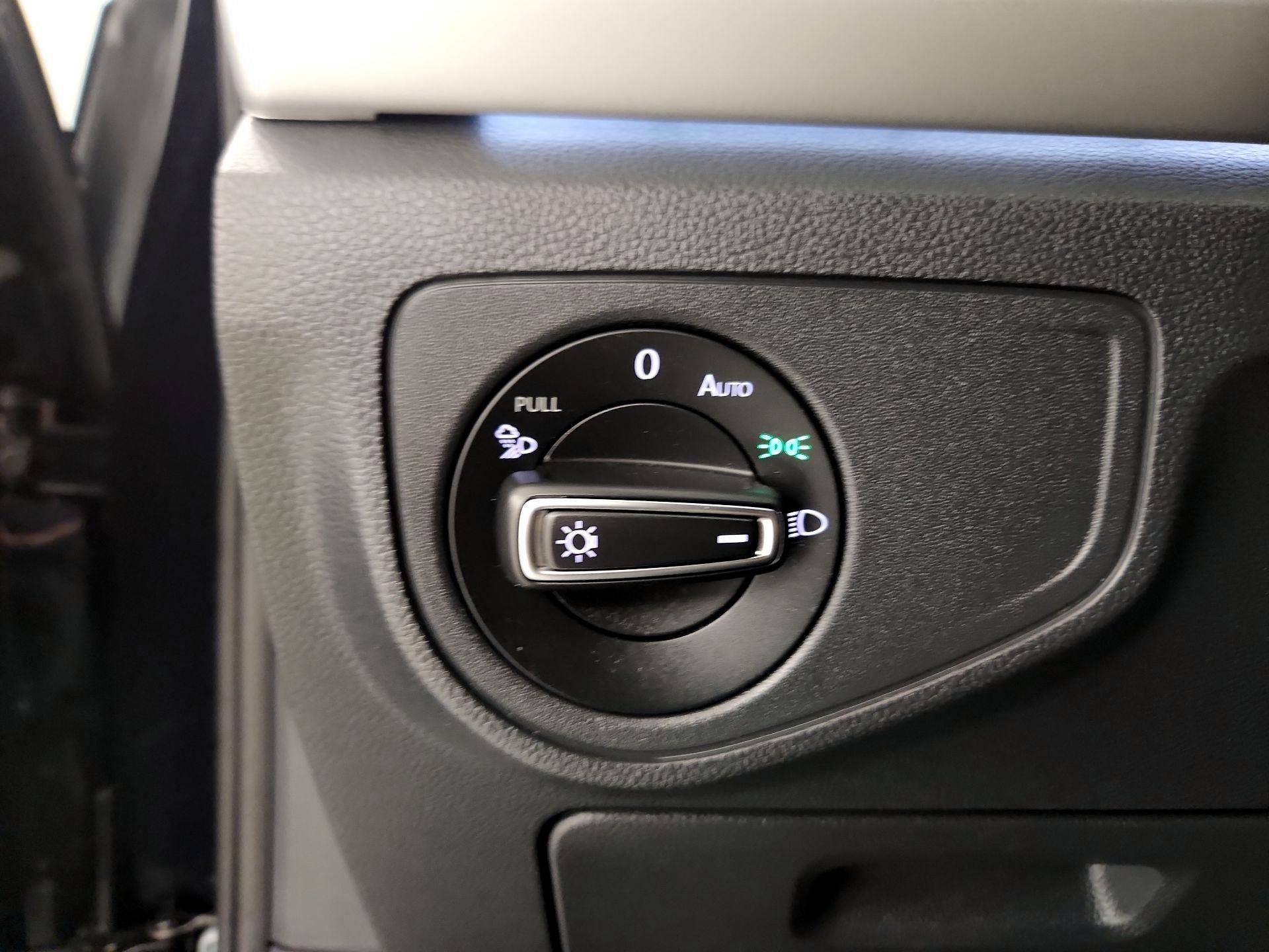 Thumbnail: 2023 Volkswagen Atlas - 13