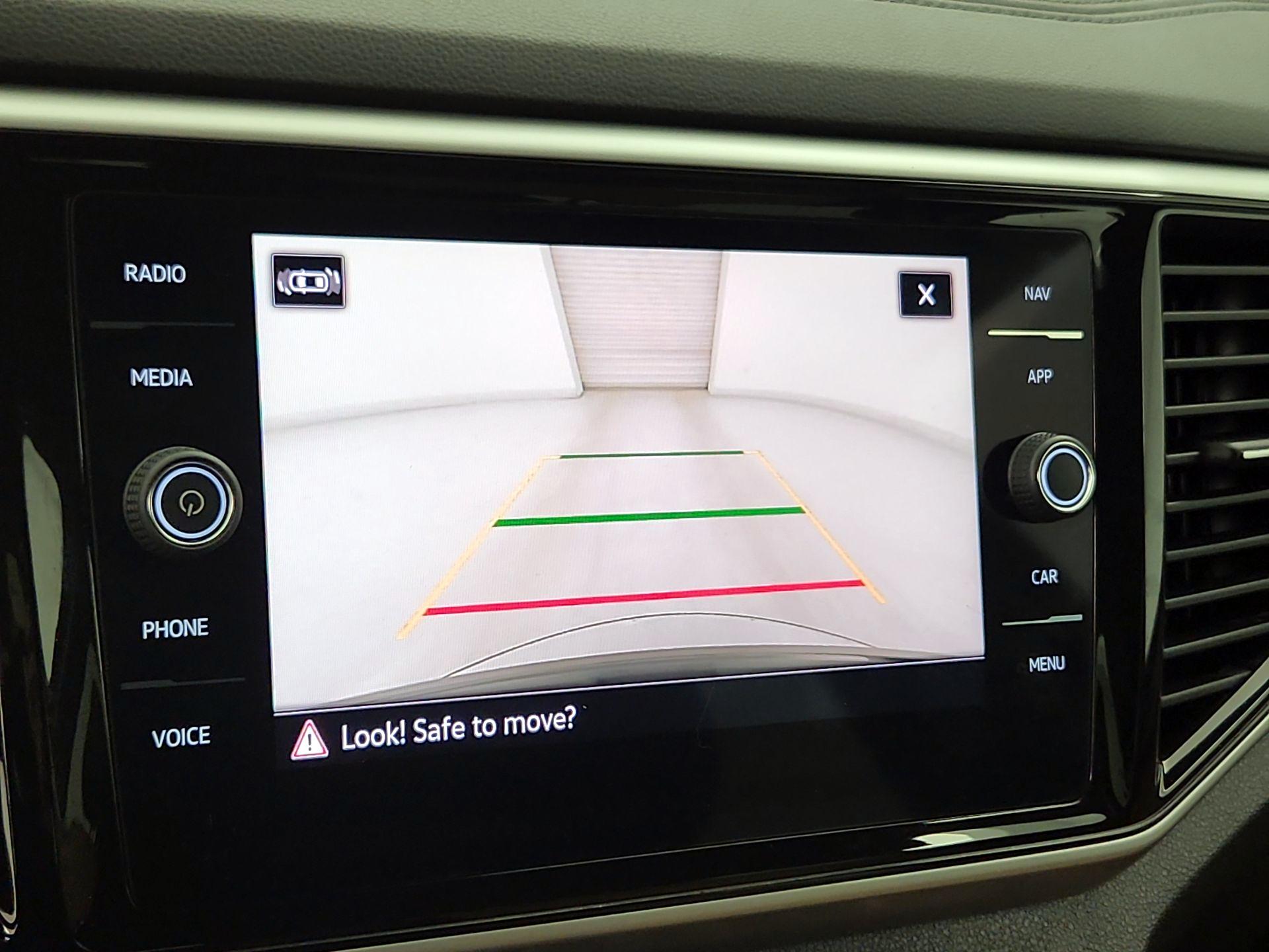 Thumbnail: 2023 Volkswagen Atlas - 15