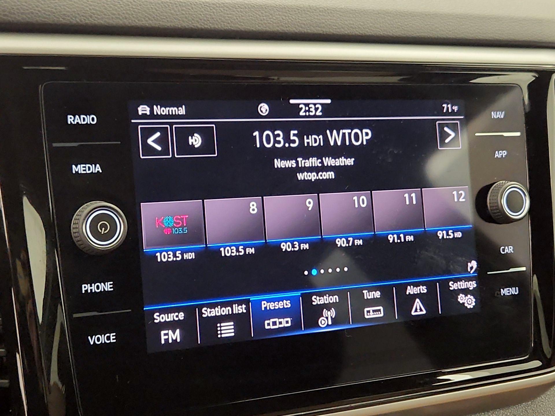 Thumbnail: 2023 Volkswagen Atlas - 16