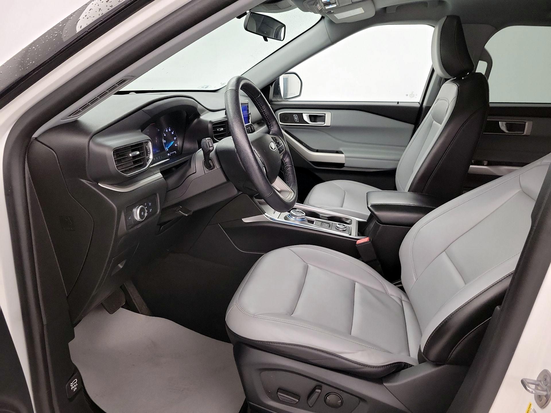 Thumbnail: 2021 Ford Explorer - 11