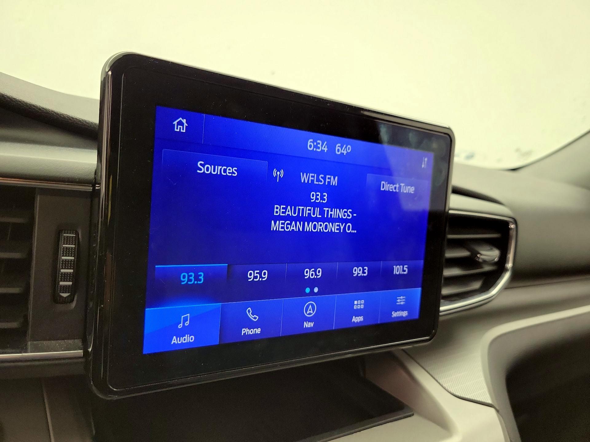 Thumbnail: 2021 Ford Explorer - 16