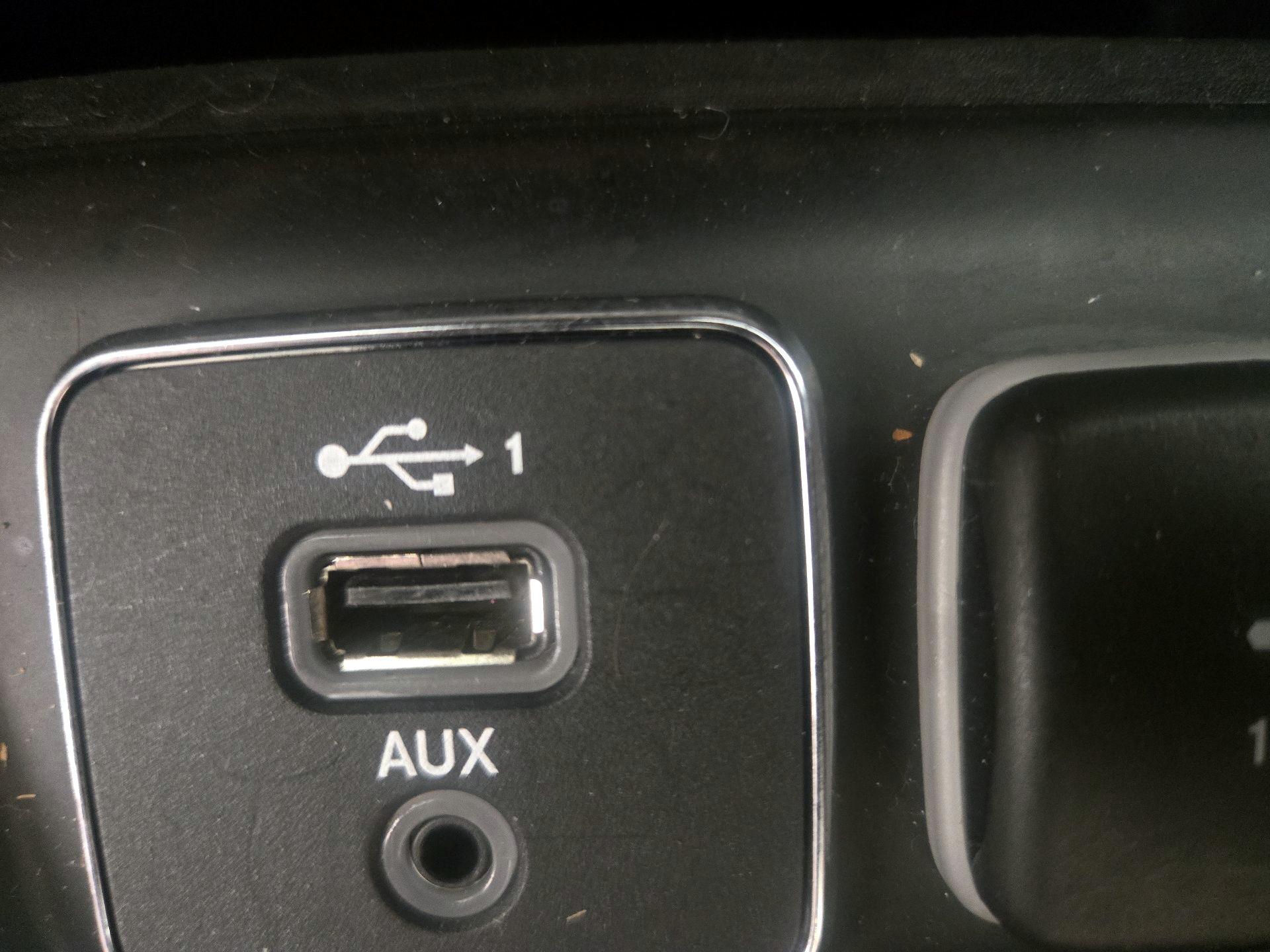 Thumbnail: 2020 Jeep Cherokee - 18