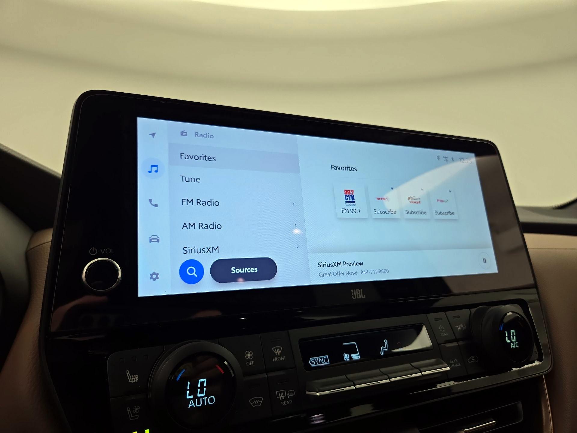 Thumbnail: 2023 Jeep Grand Cherokee - 15