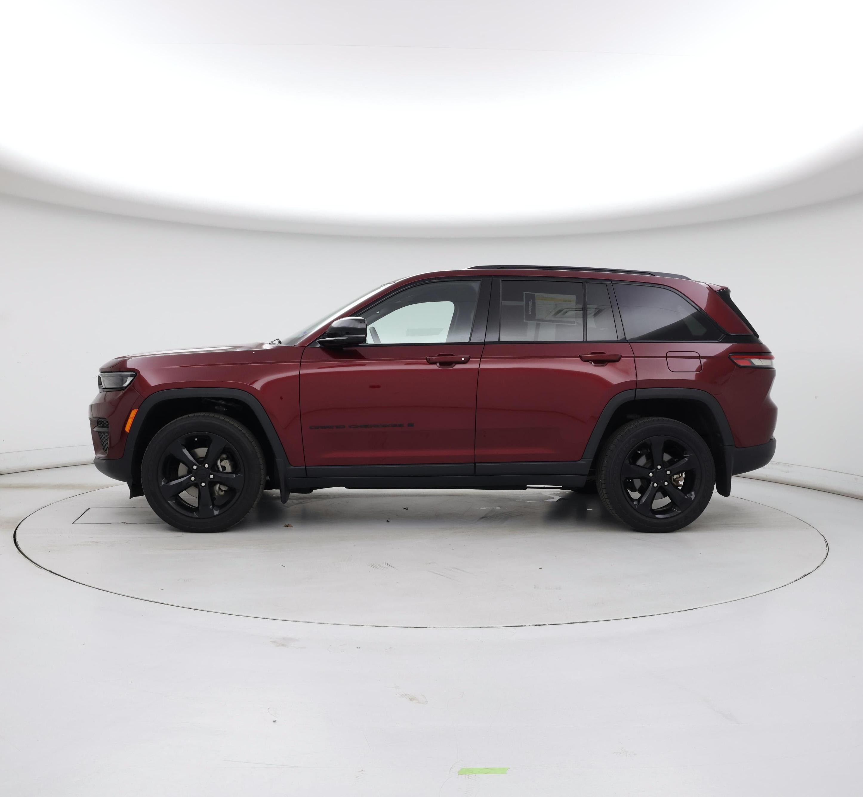 Thumbnail: 2023 Jeep Grand Cherokee - 3