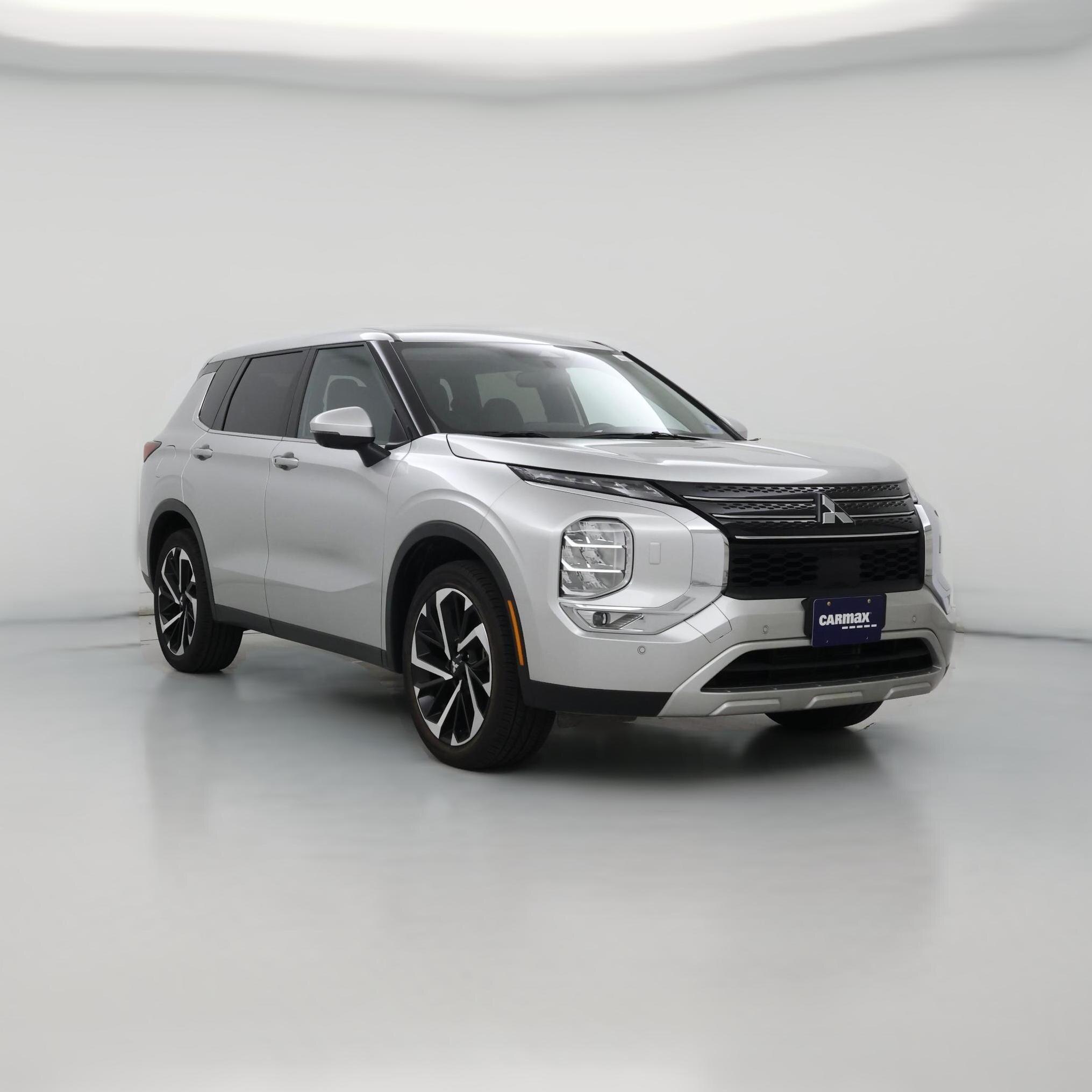Thumbnail: 2024 Mitsubishi Outlander - 1