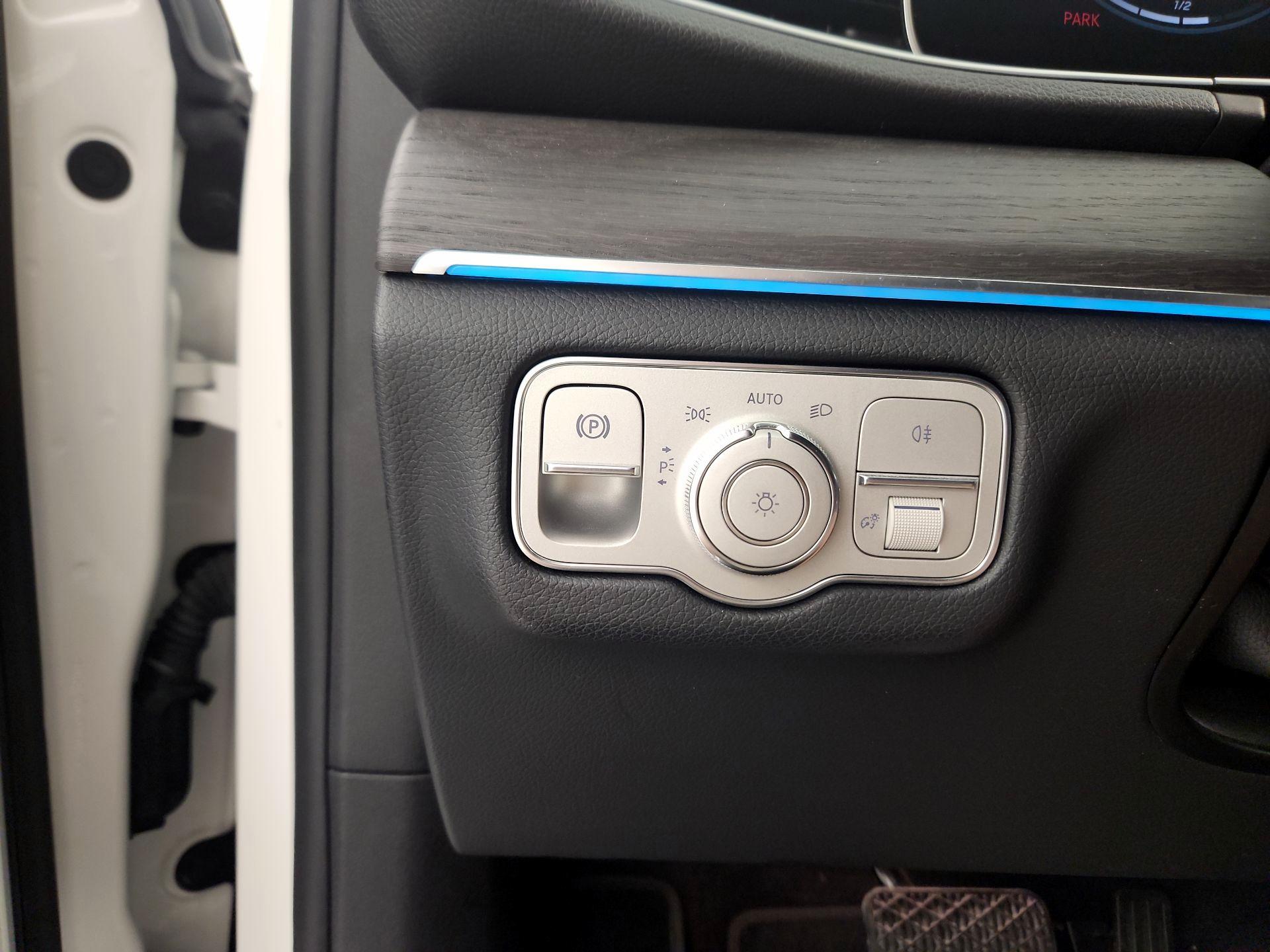 Thumbnail: 2020 Mercedes-Benz GLE - 13