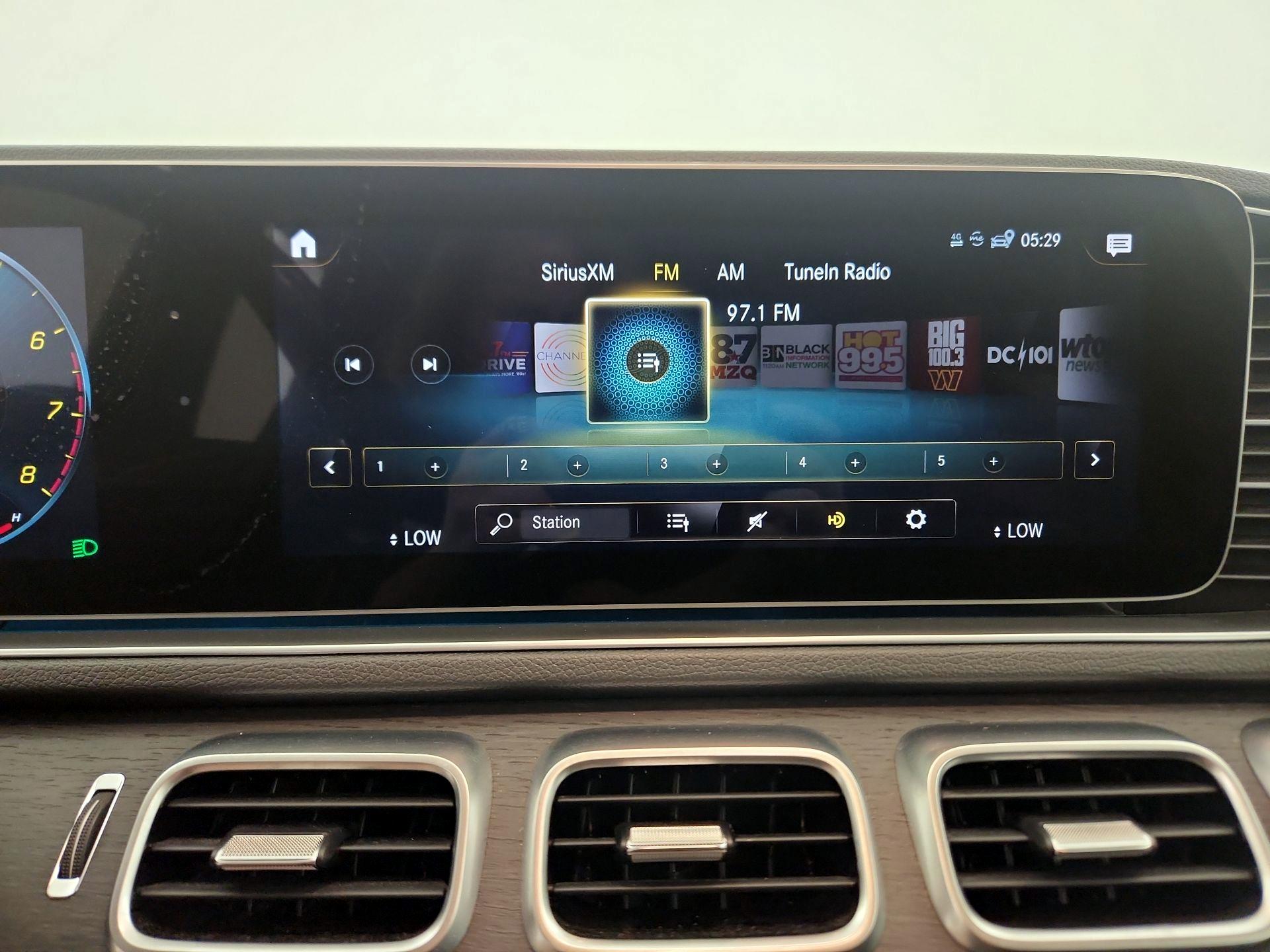 Thumbnail: 2020 Mercedes-Benz GLE - 16