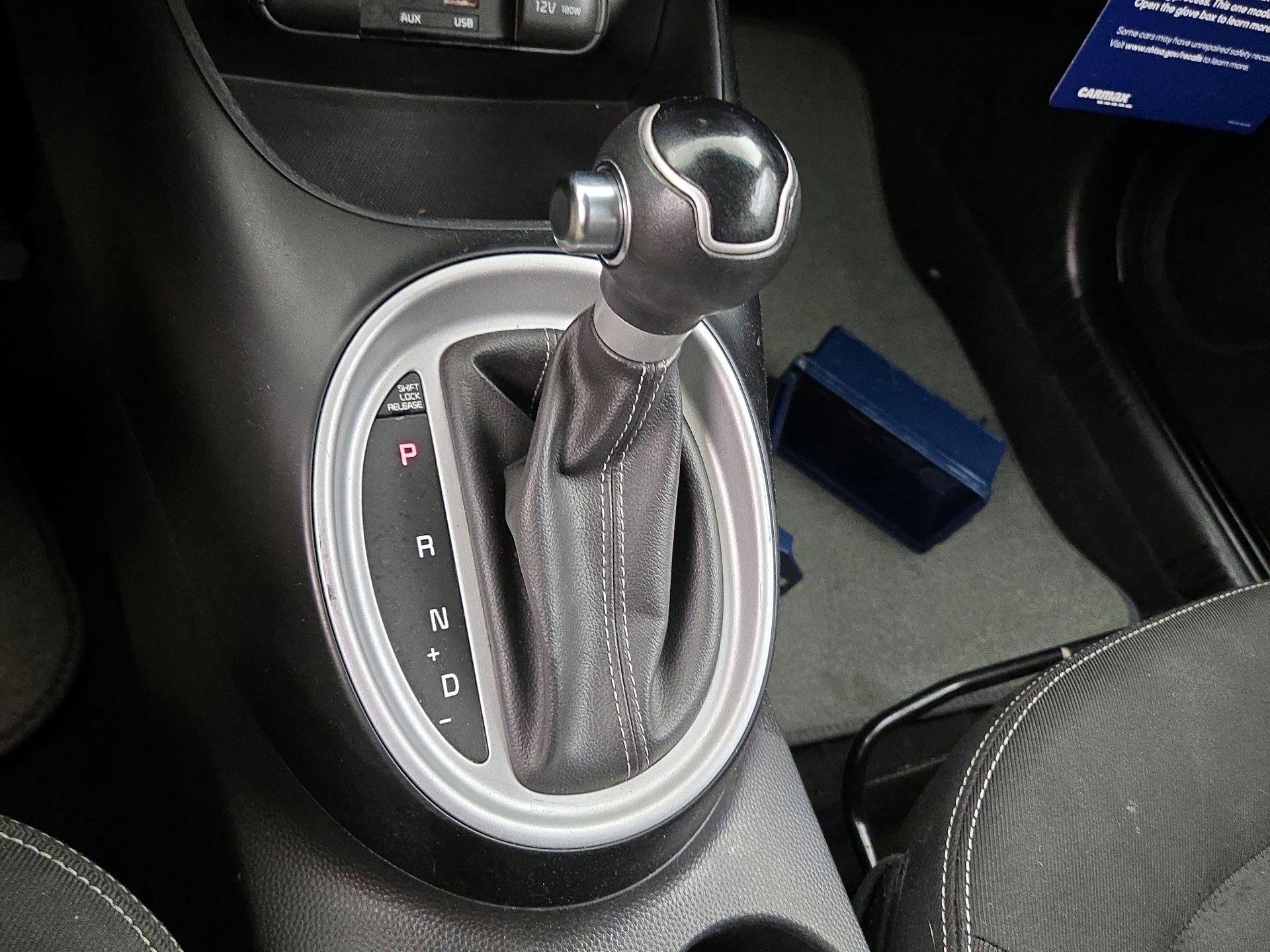 Thumbnail: 2017 Kia Soul - 17