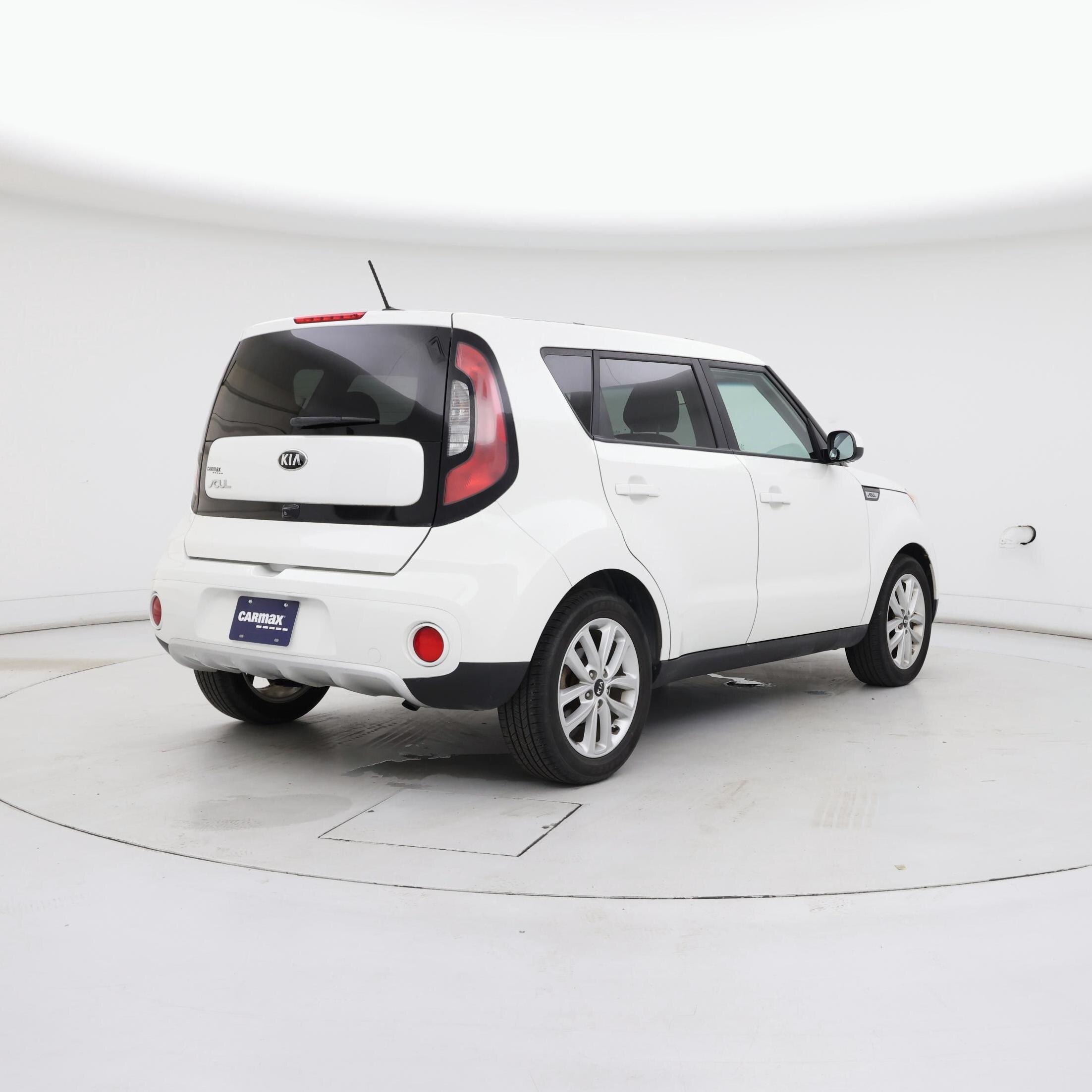 Thumbnail: 2017 Kia Soul - 8