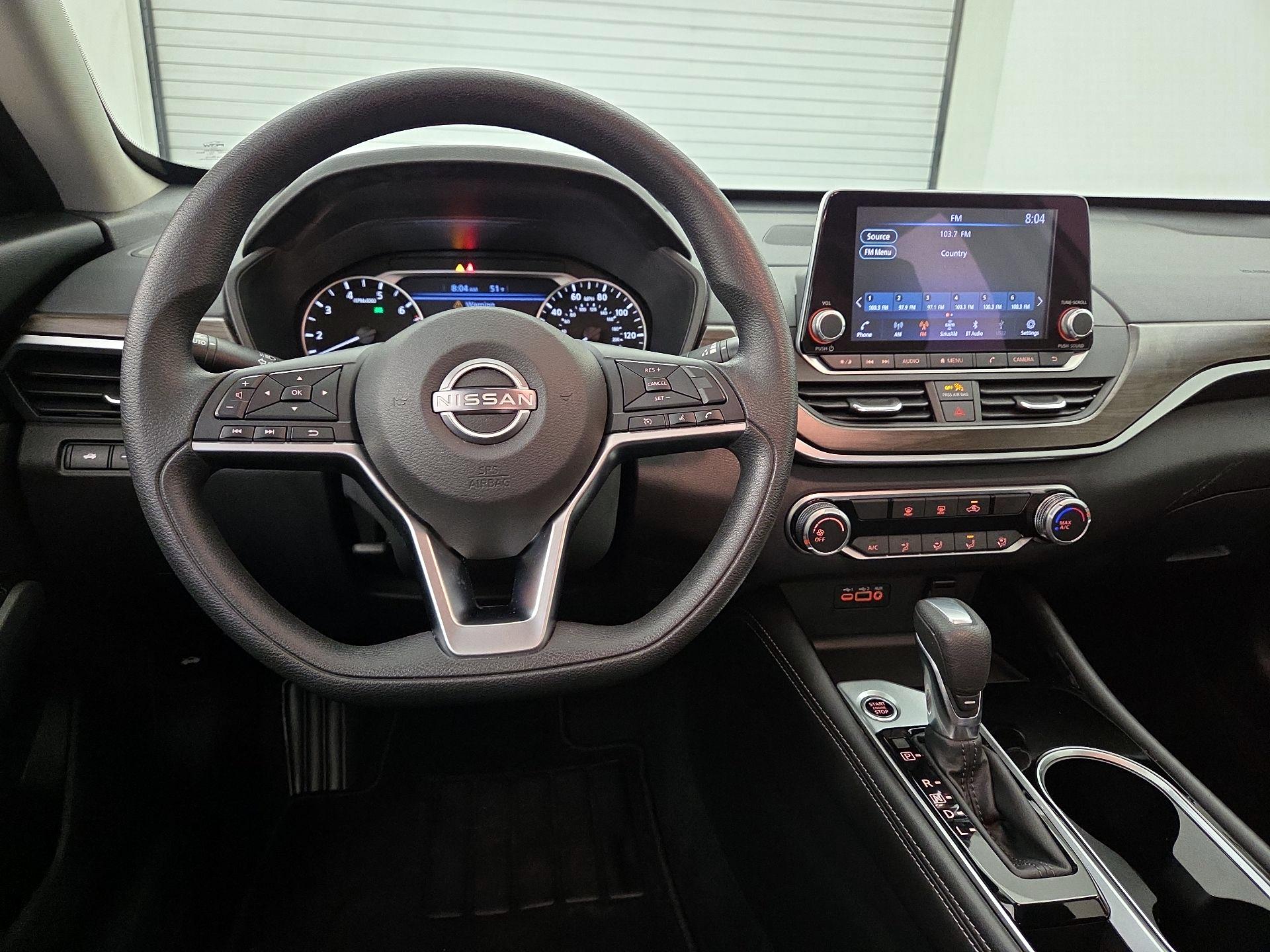 Thumbnail: 2023 Nissan Altima - 10