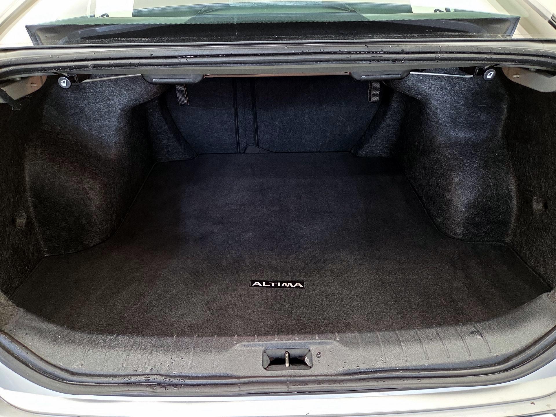 Thumbnail: 2023 Nissan Altima - 20