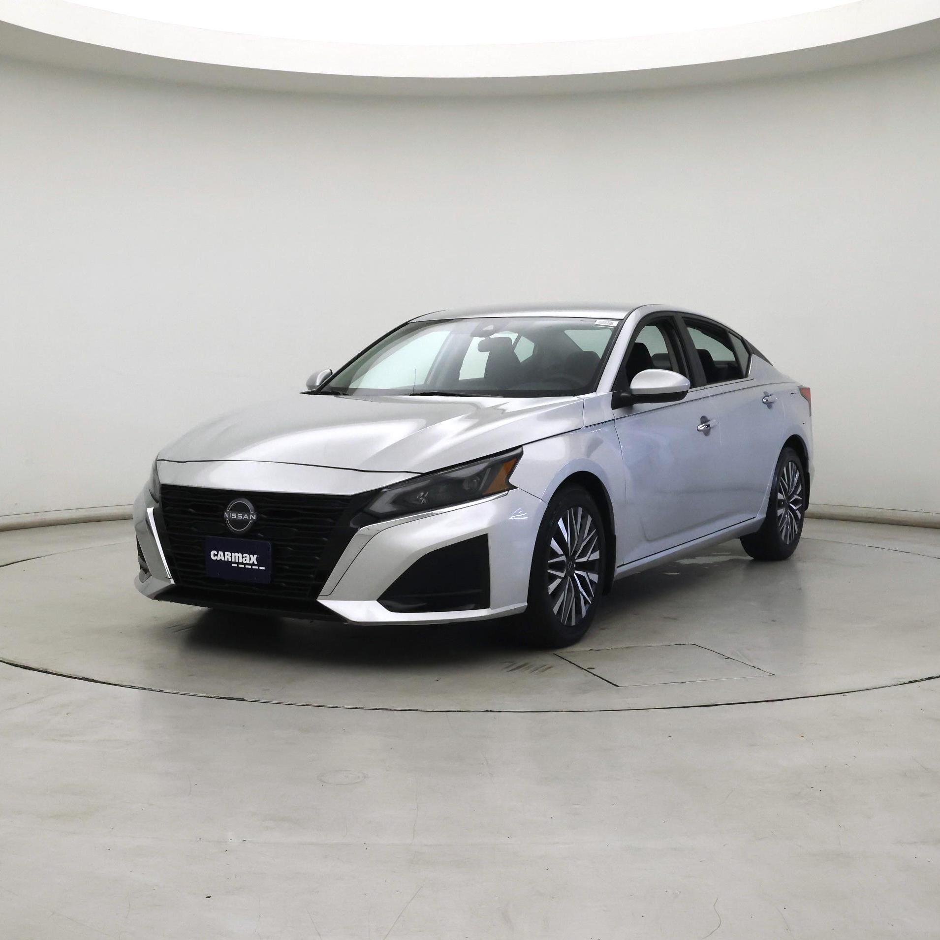 Thumbnail: 2023 Nissan Altima - 4