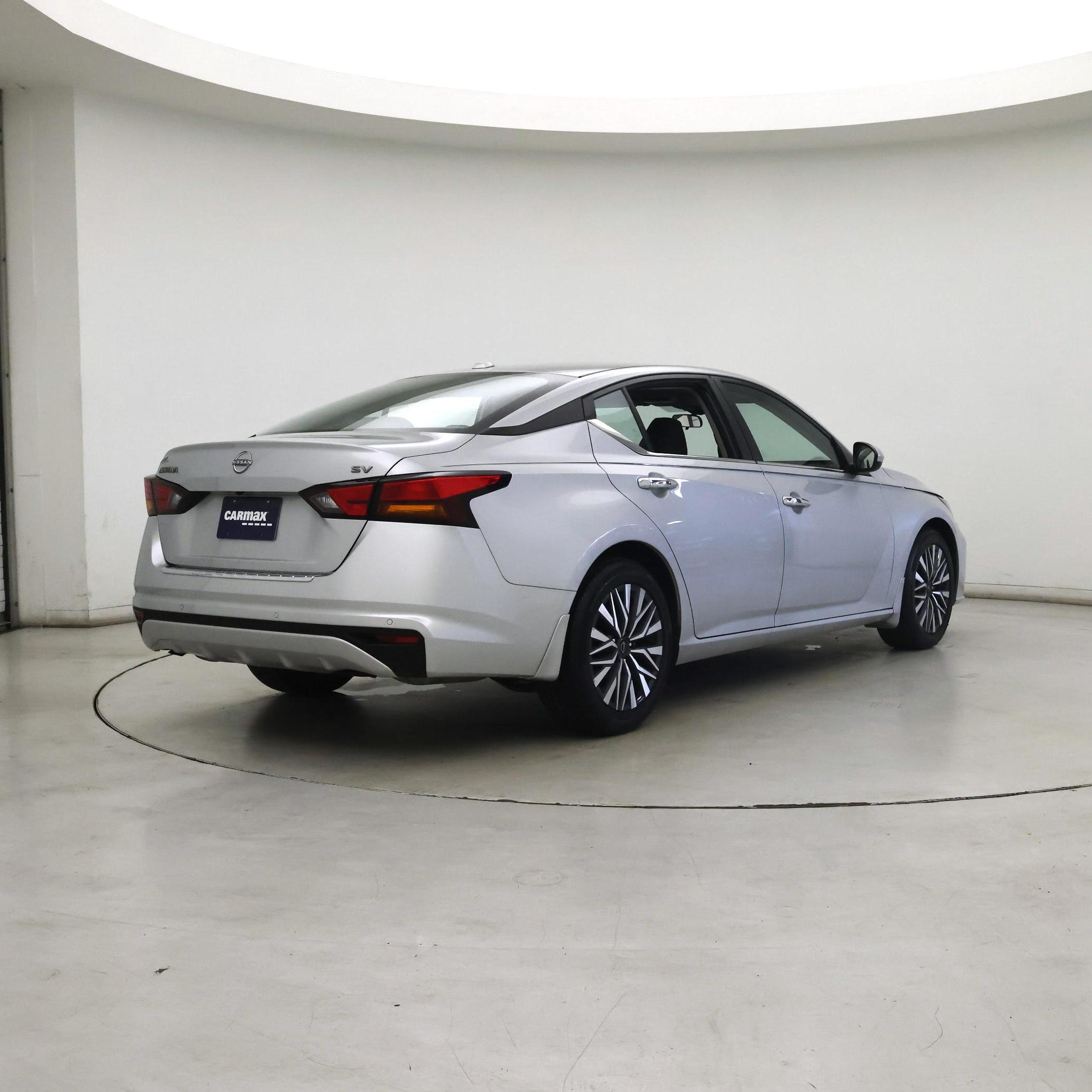 Thumbnail: 2023 Nissan Altima - 8