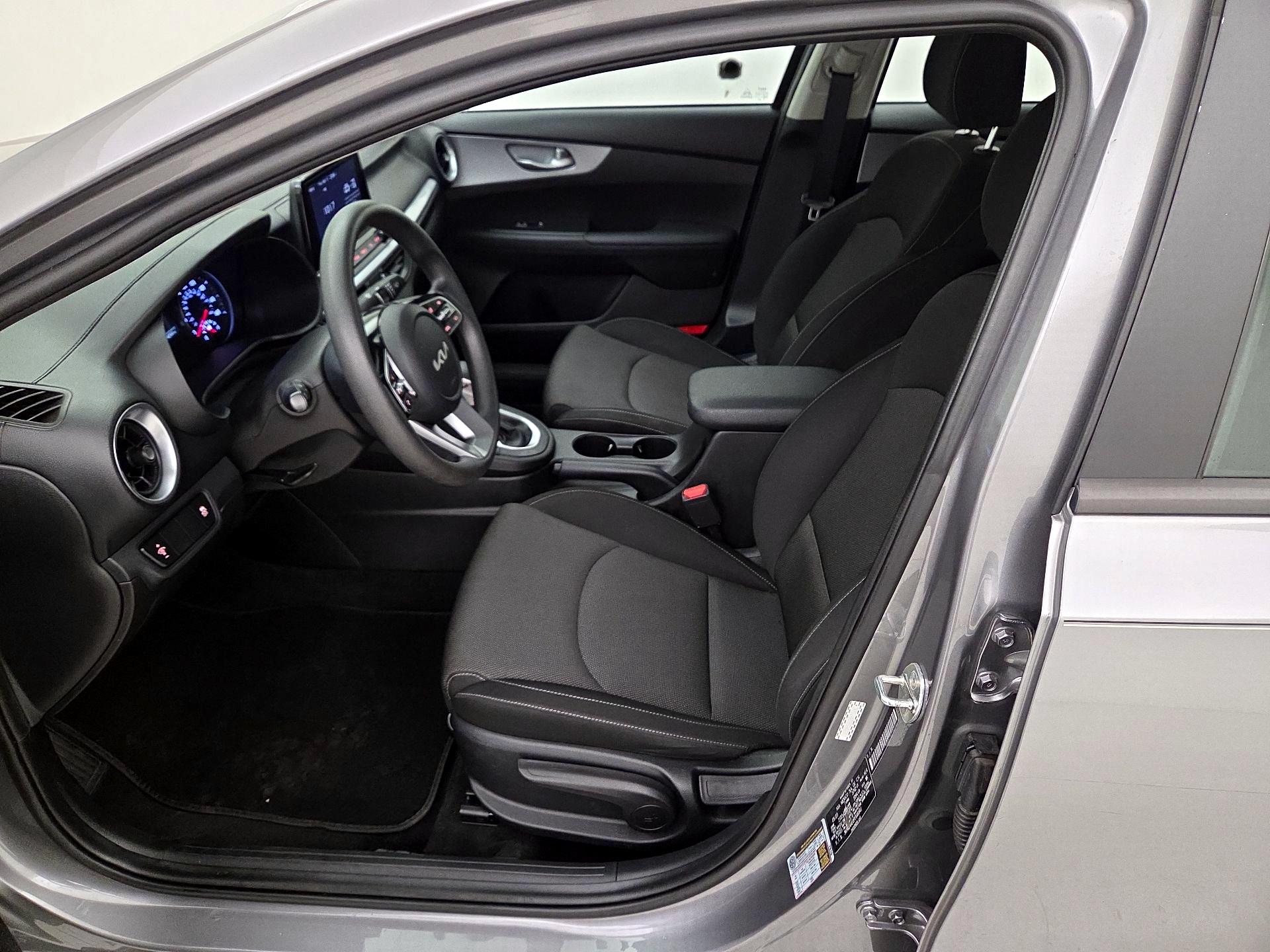 Thumbnail: 2023 Kia Forte - 11