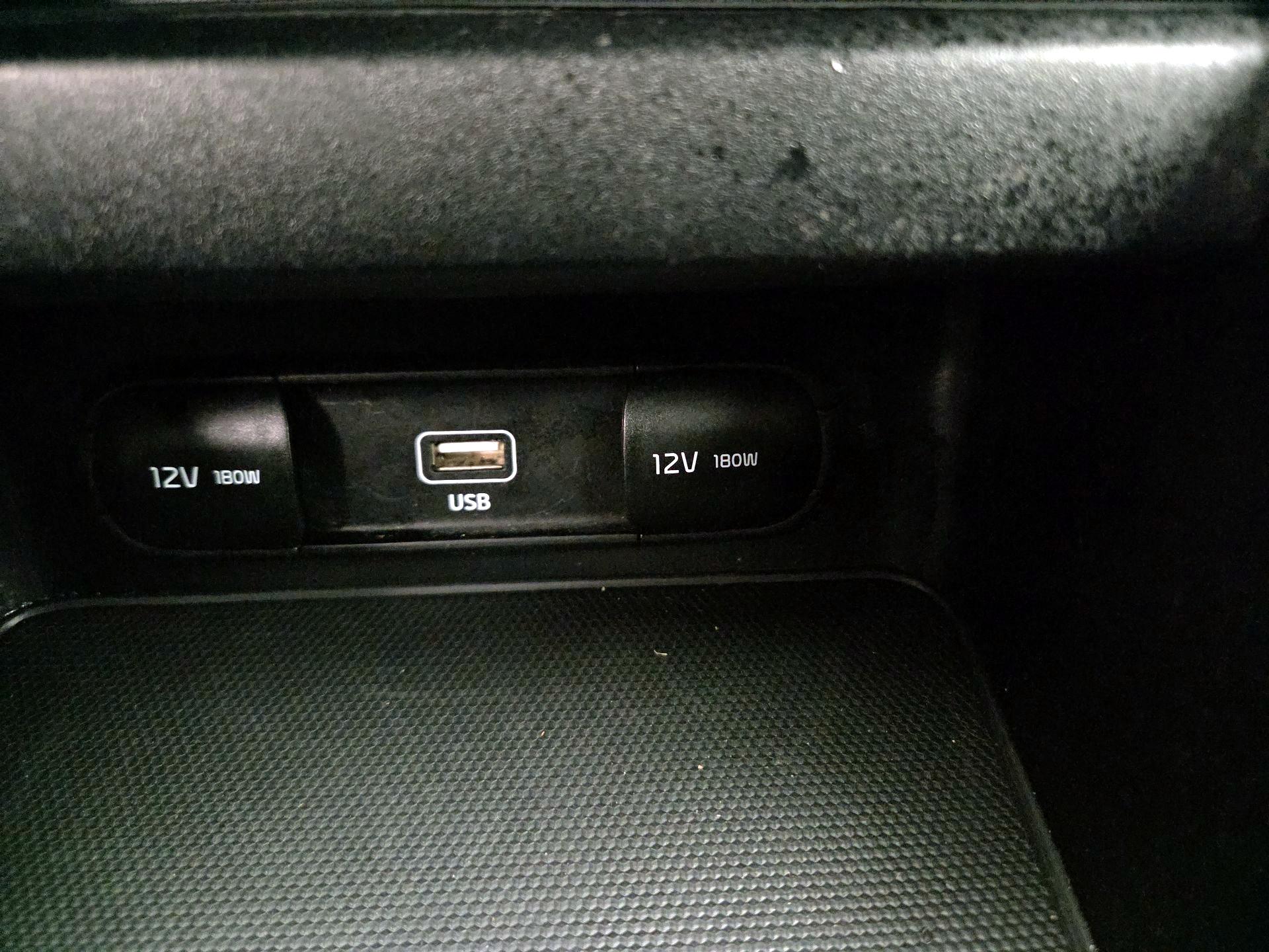 Thumbnail: 2023 Kia Forte - 18