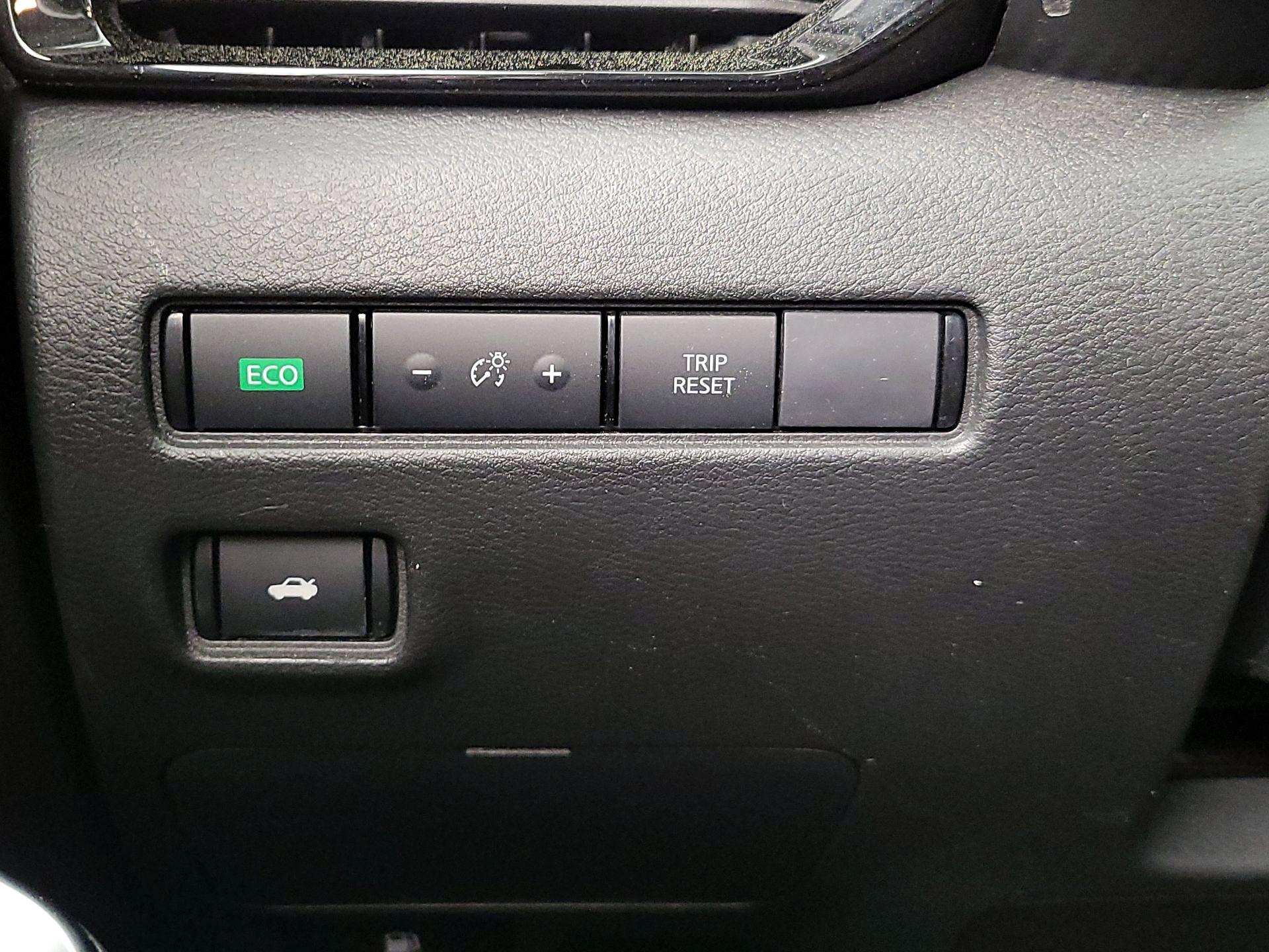 Thumbnail: 2023 Nissan Sentra - 13