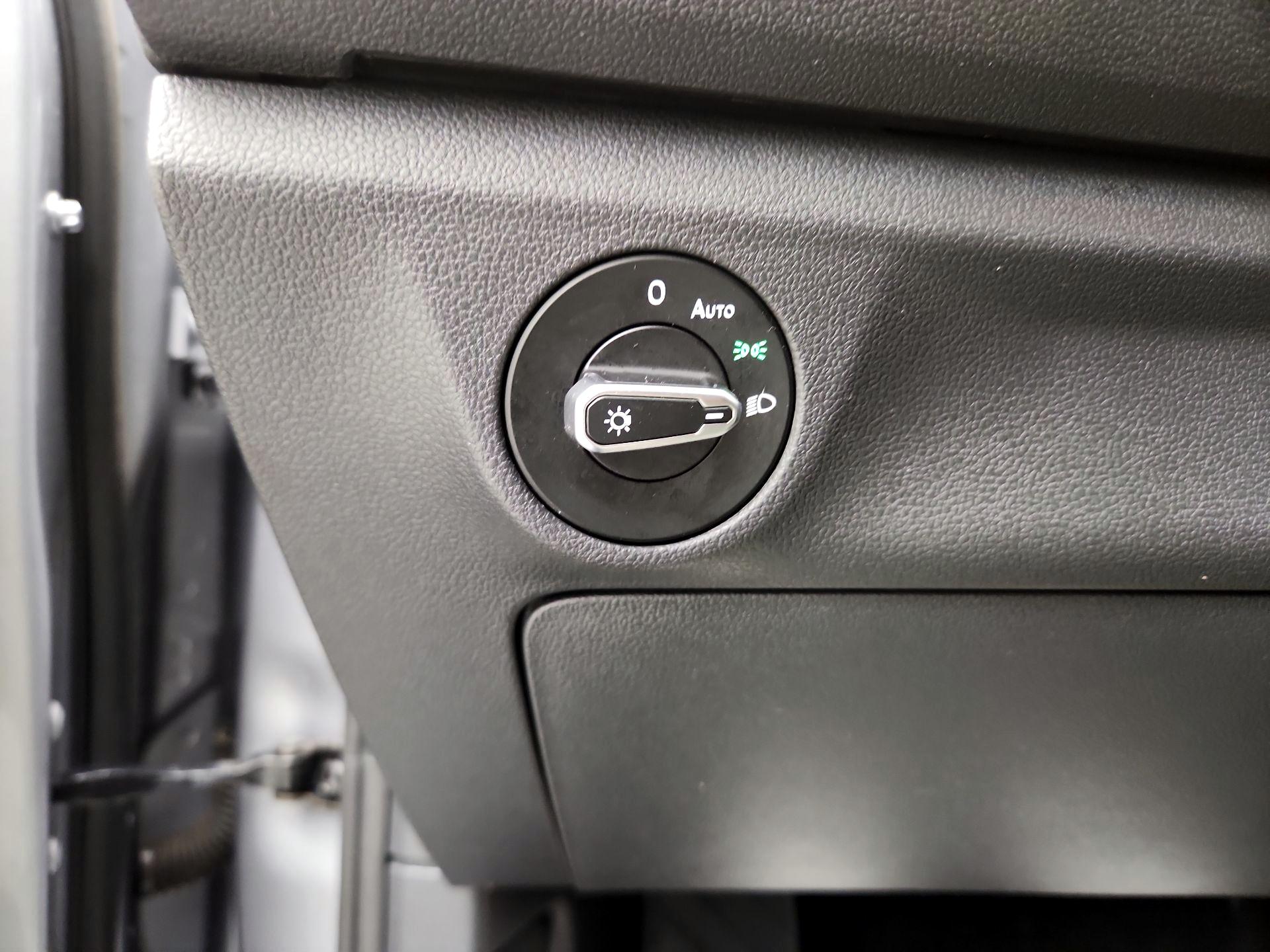 Thumbnail: 2024 Volkswagen Jetta - 13