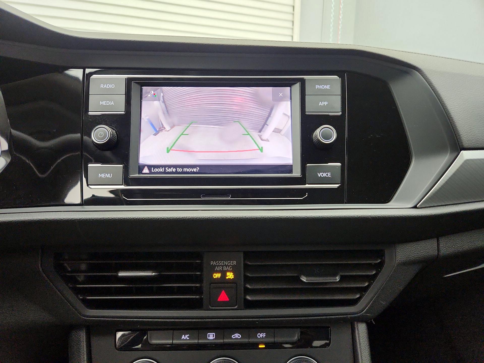 Thumbnail: 2024 Volkswagen Jetta - 14