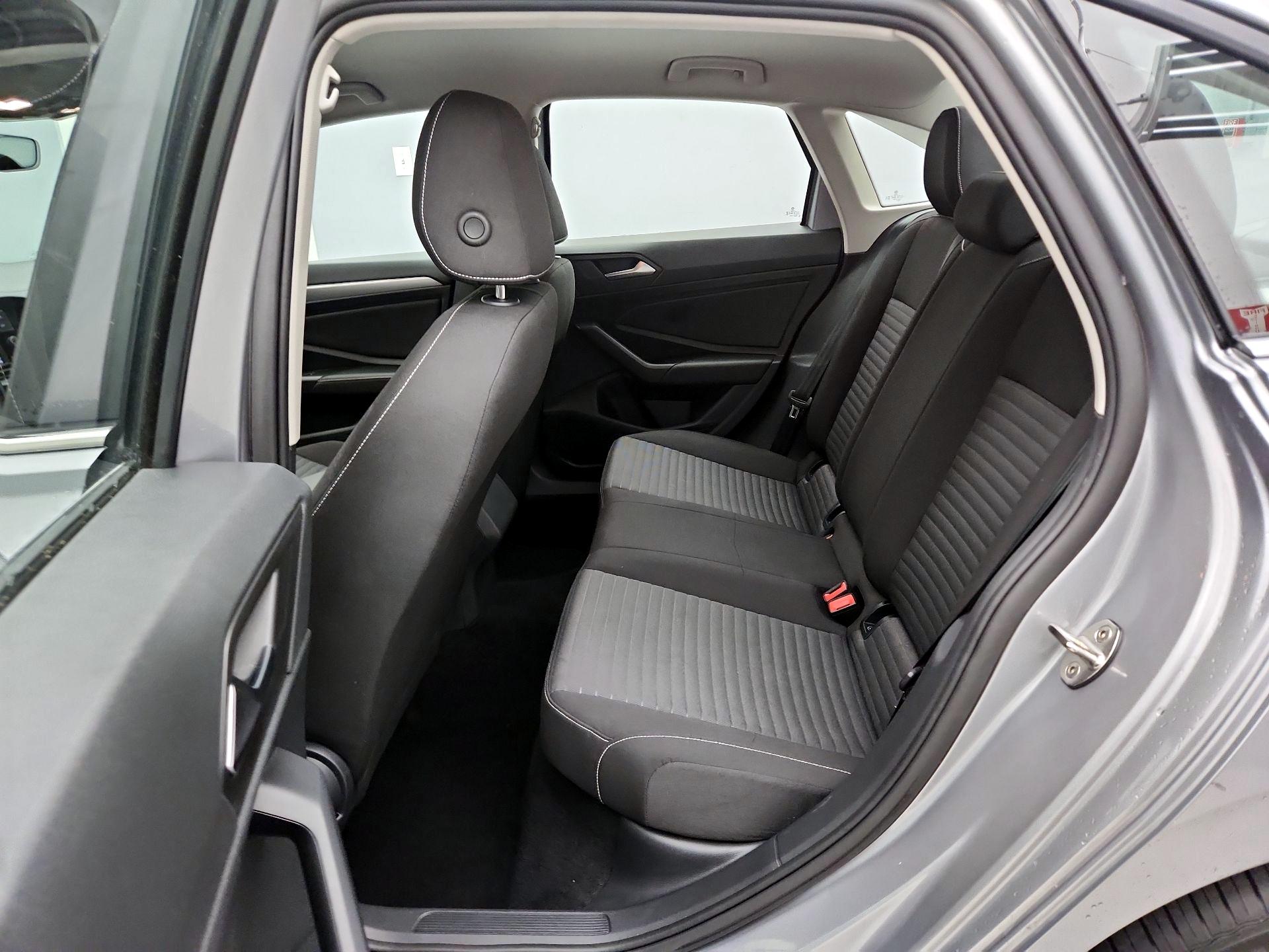 Thumbnail: 2024 Volkswagen Jetta - 19