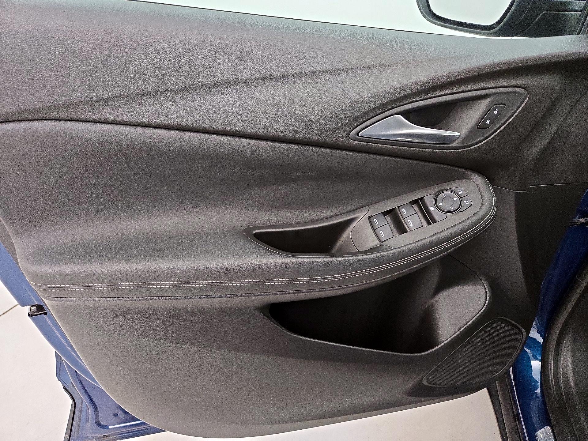 Thumbnail: 2021 Buick Encore GX - 12