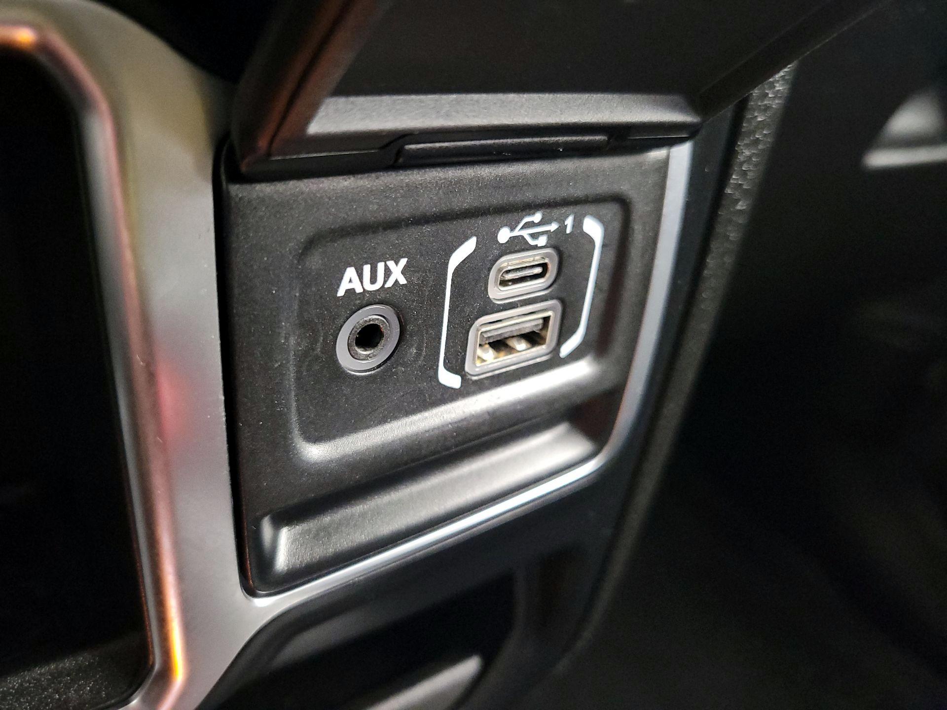 Thumbnail: 2024 Jeep Wrangler - 18