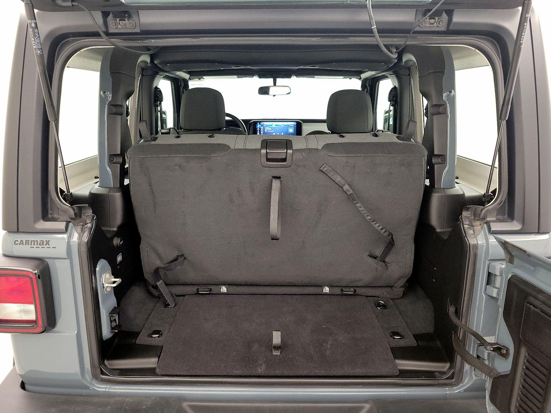 Thumbnail: 2024 Jeep Wrangler - 20