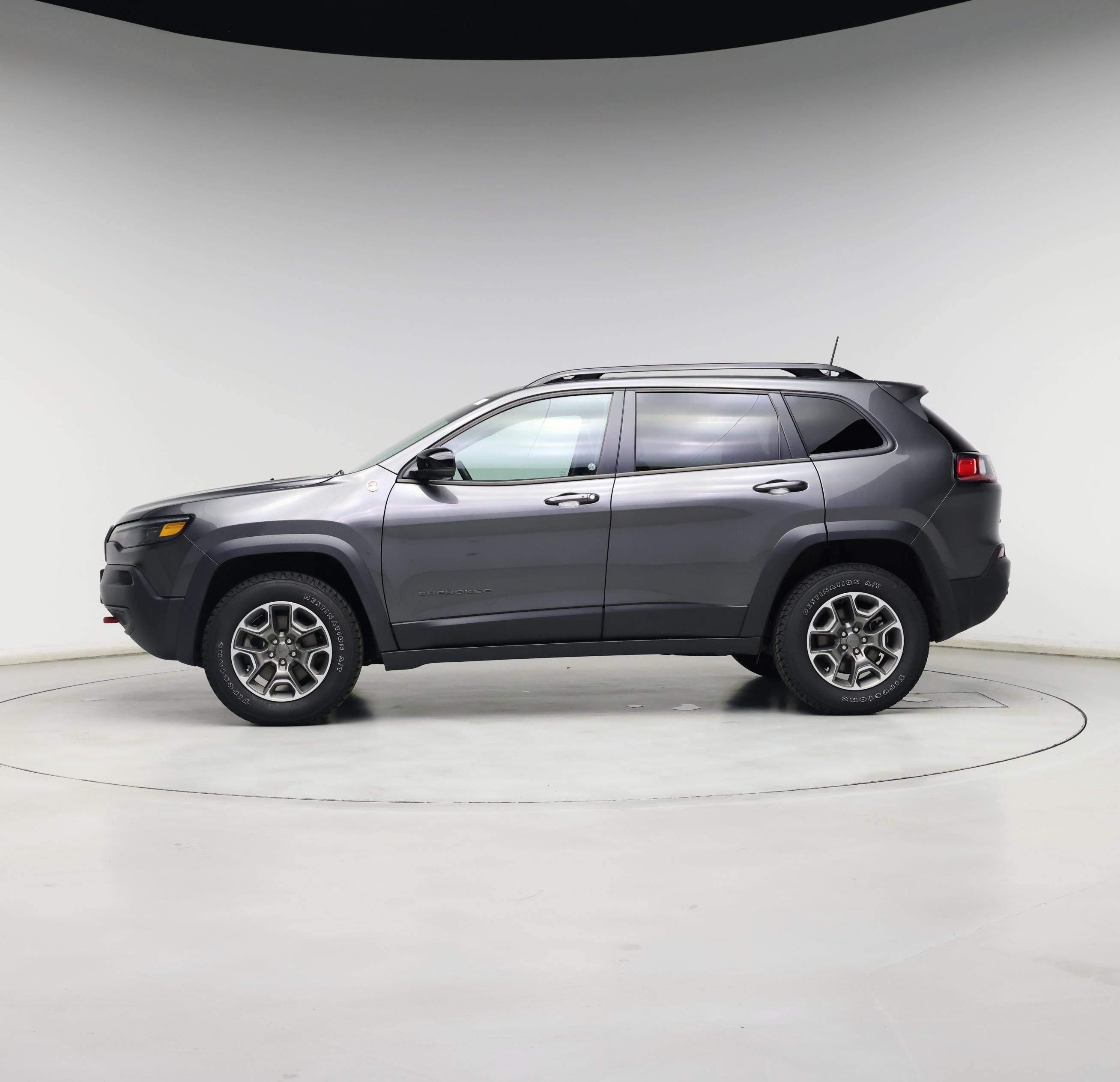 Thumbnail: 2022 Jeep Cherokee - 3