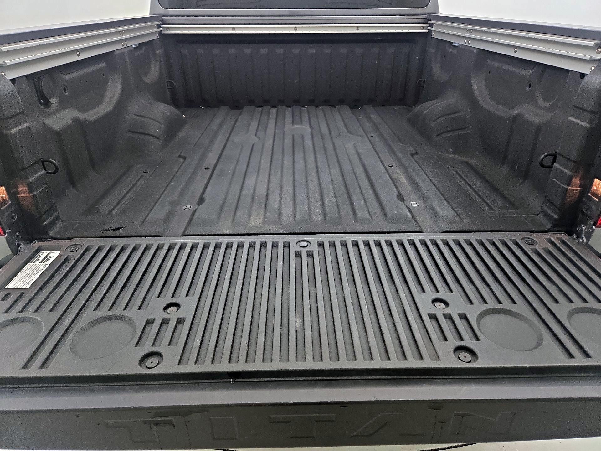 Thumbnail: 2023 Nissan Titan - 20