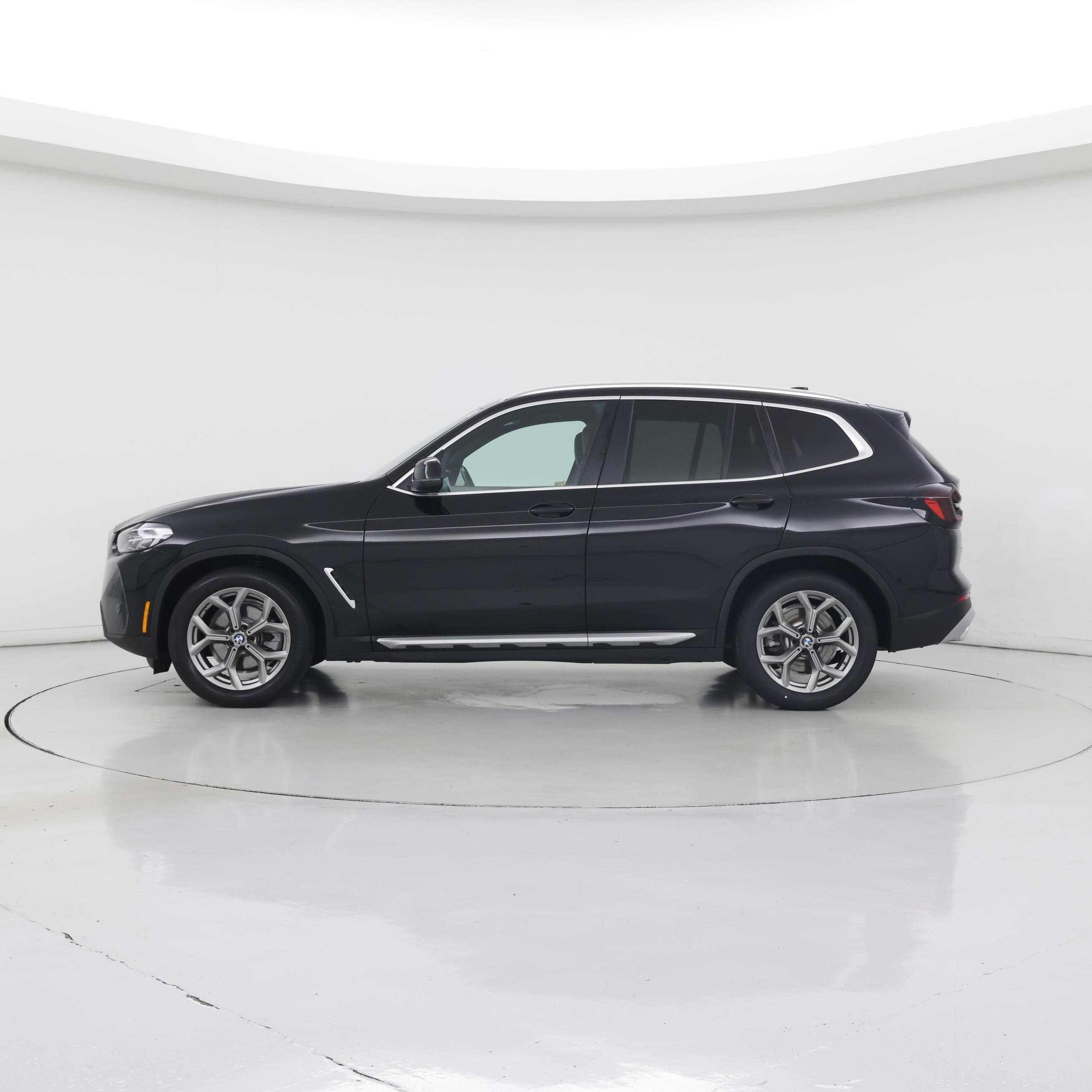 Thumbnail: 2023 BMW X3 - 3