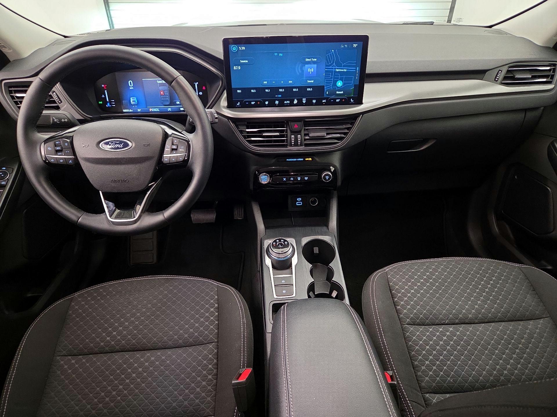 Thumbnail: 2023 Ford Escape - 9