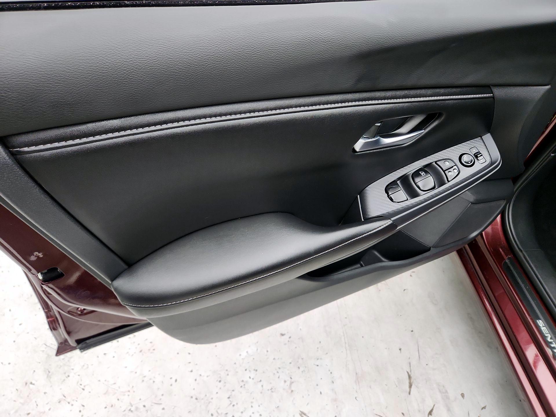 Thumbnail: 2021 Nissan Sentra - 12