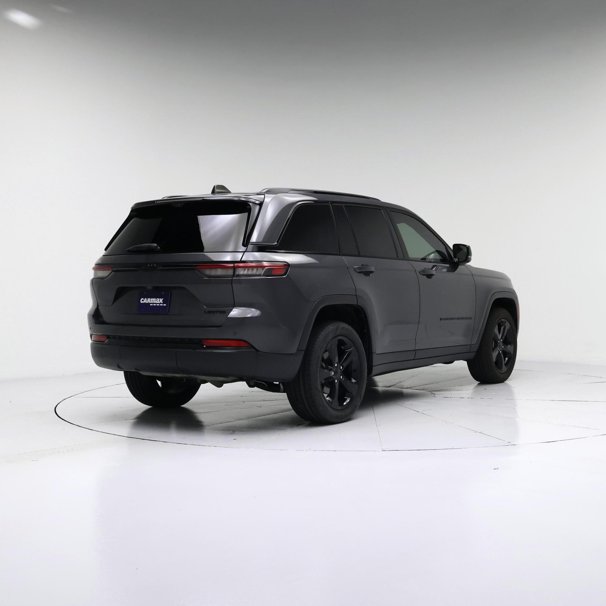 Thumbnail: 2023 Jeep Grand Cherokee - 8