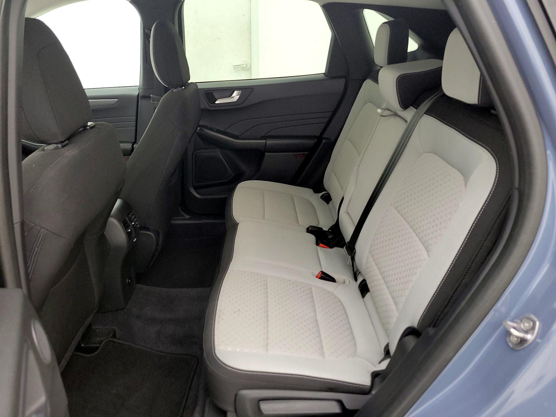 Thumbnail: 2023 Ford Escape - 20