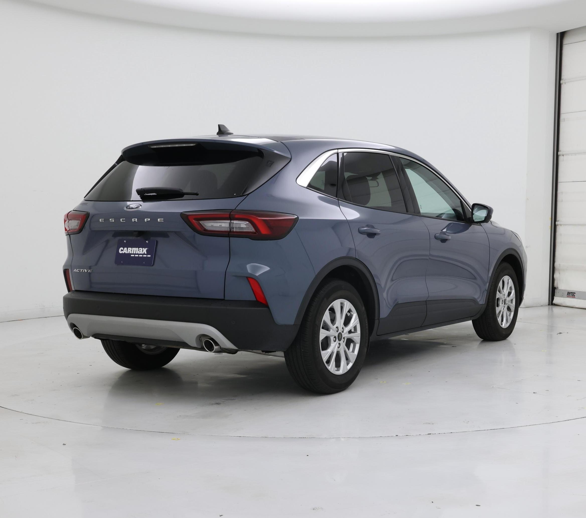 Thumbnail: 2023 Ford Escape - 8