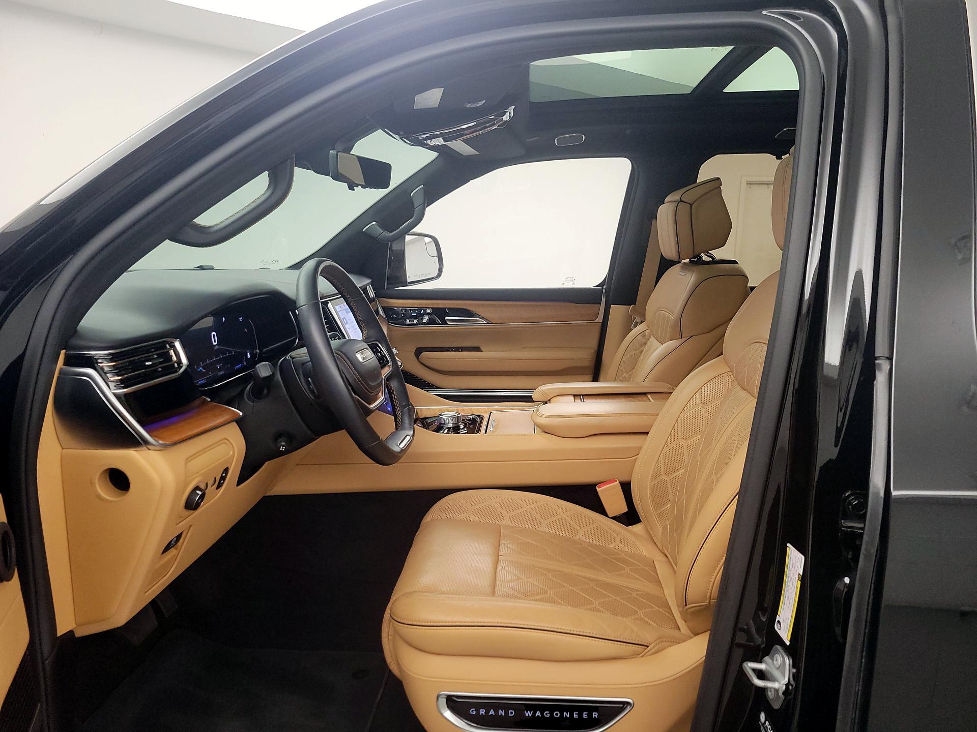 Thumbnail: 2022 Jeep Grand Wagoneer - 11