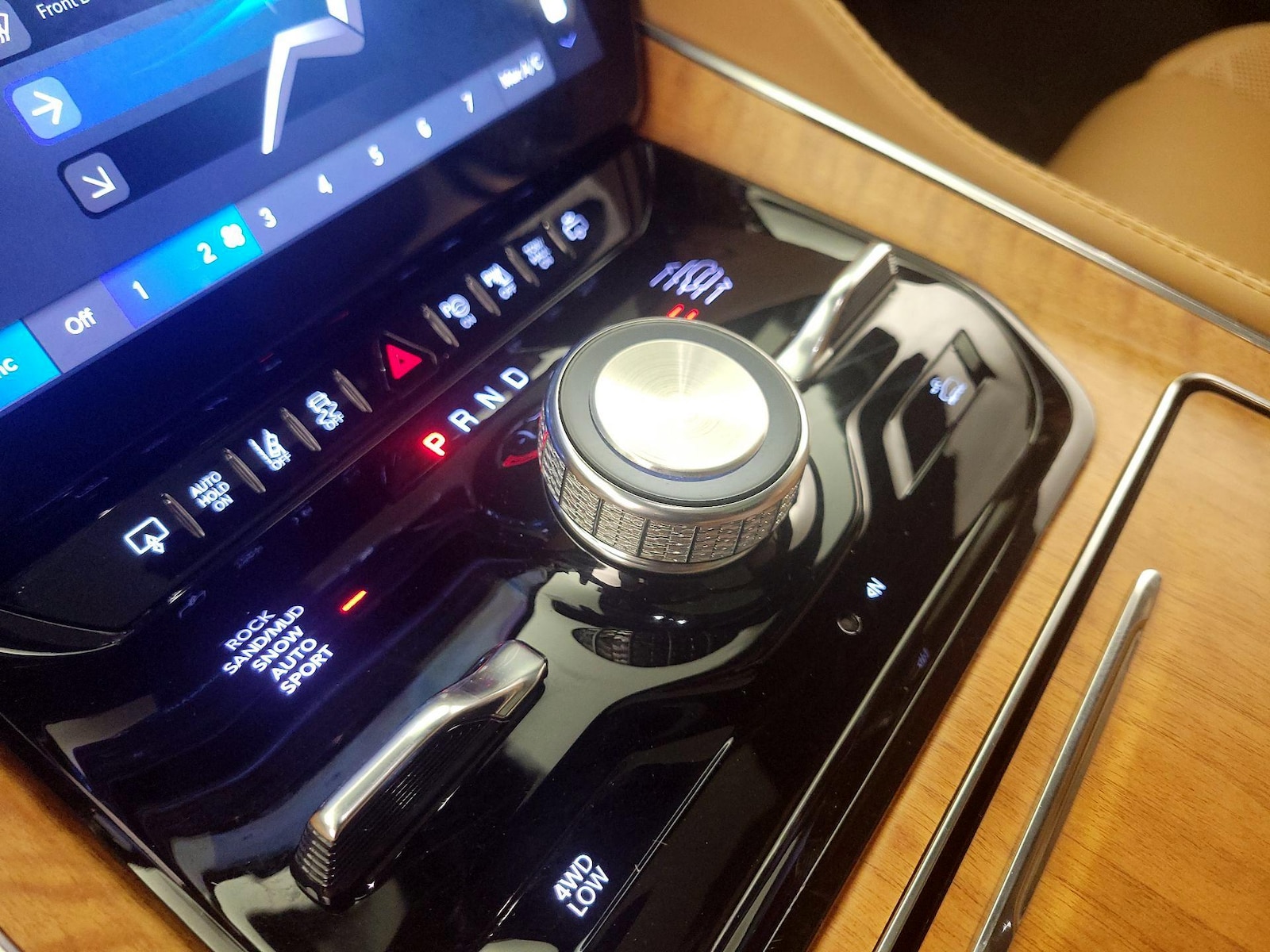 2022 Jeep Grand Wagoneer Series III - Photo 19