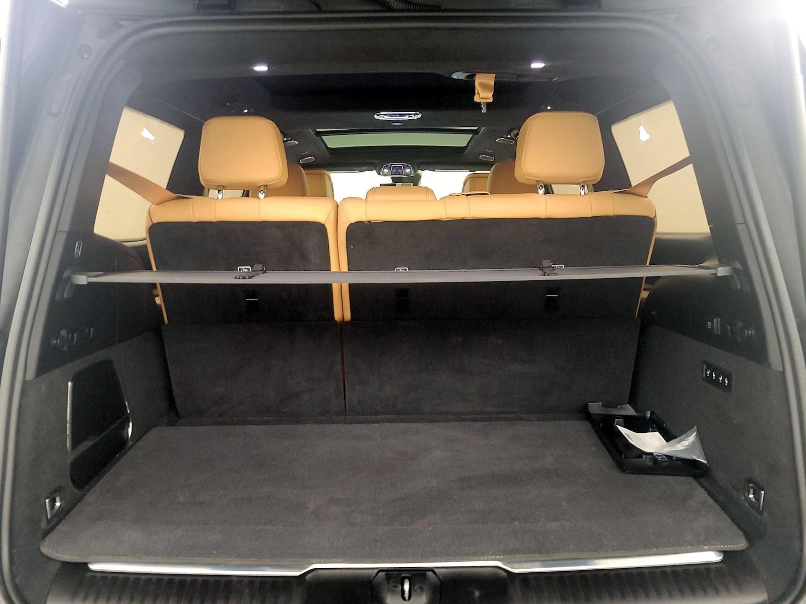 2022 Jeep Grand Wagoneer Series III - Photo 24