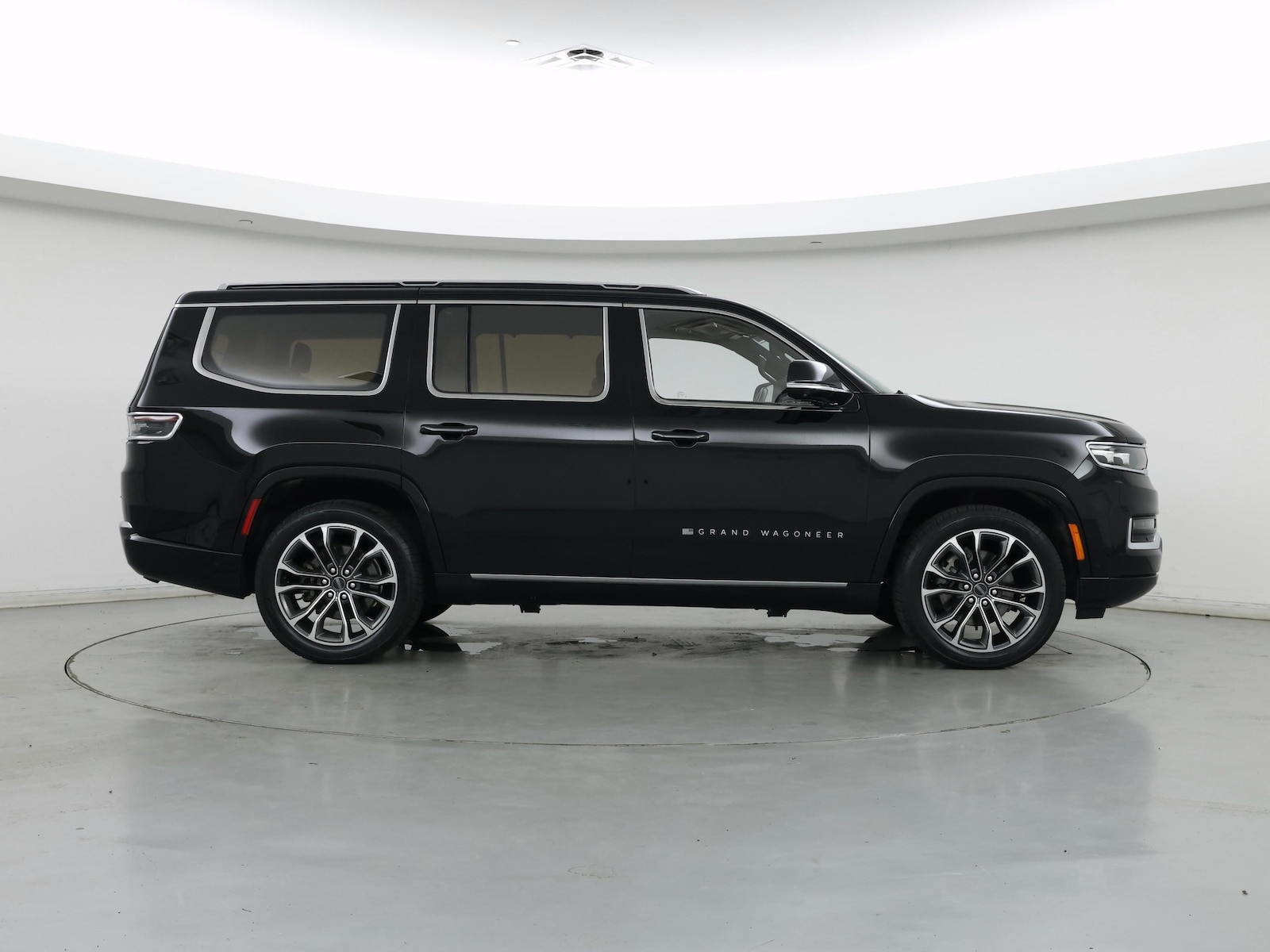 2022 Jeep Grand Wagoneer Series III - Photo 8