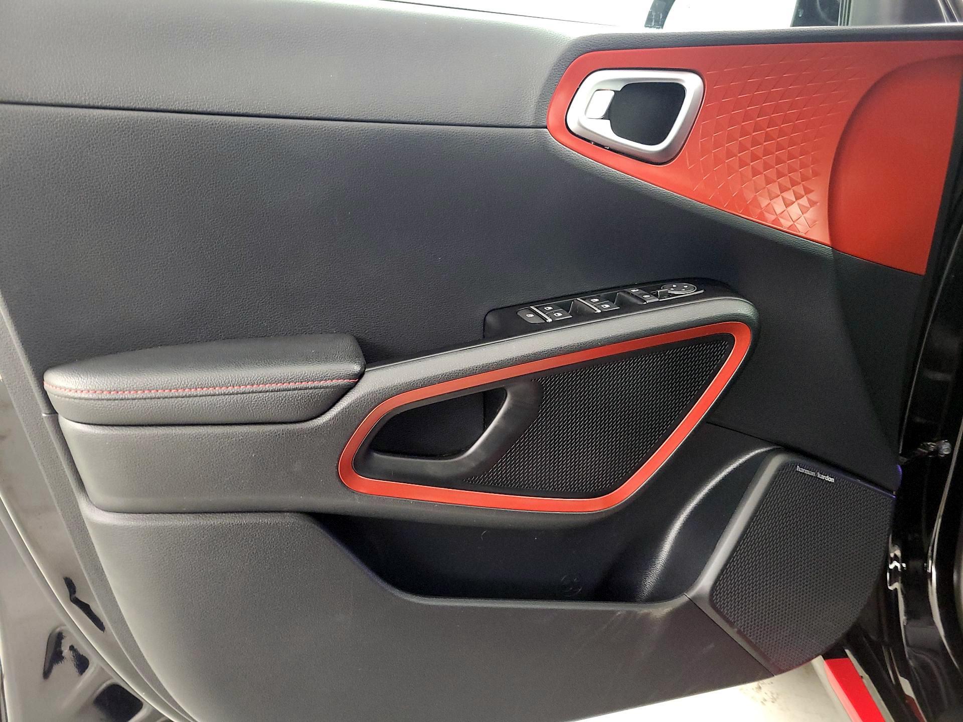 Thumbnail: 2022 Kia Soul - 12